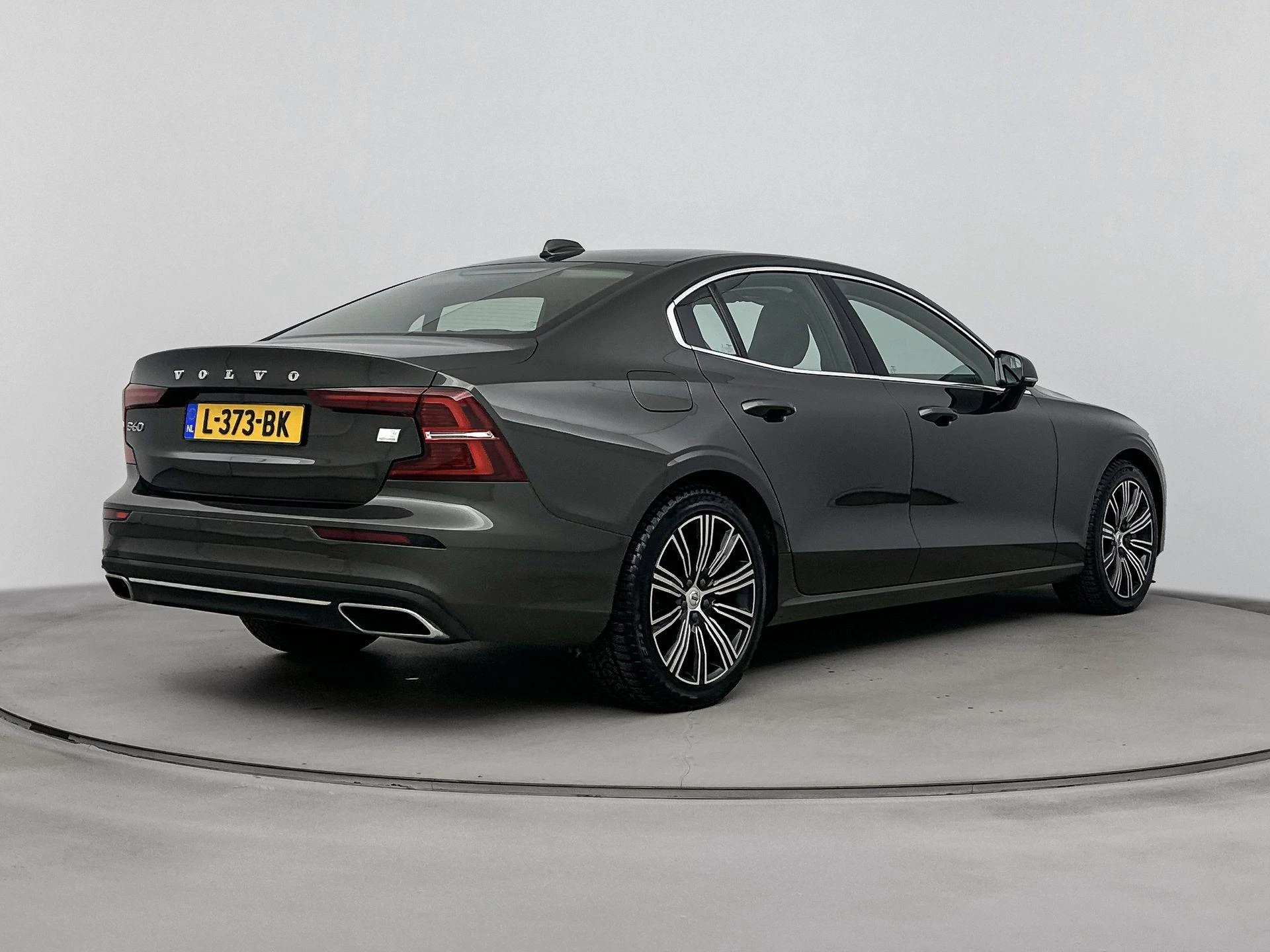 Volvo-S60-image-6