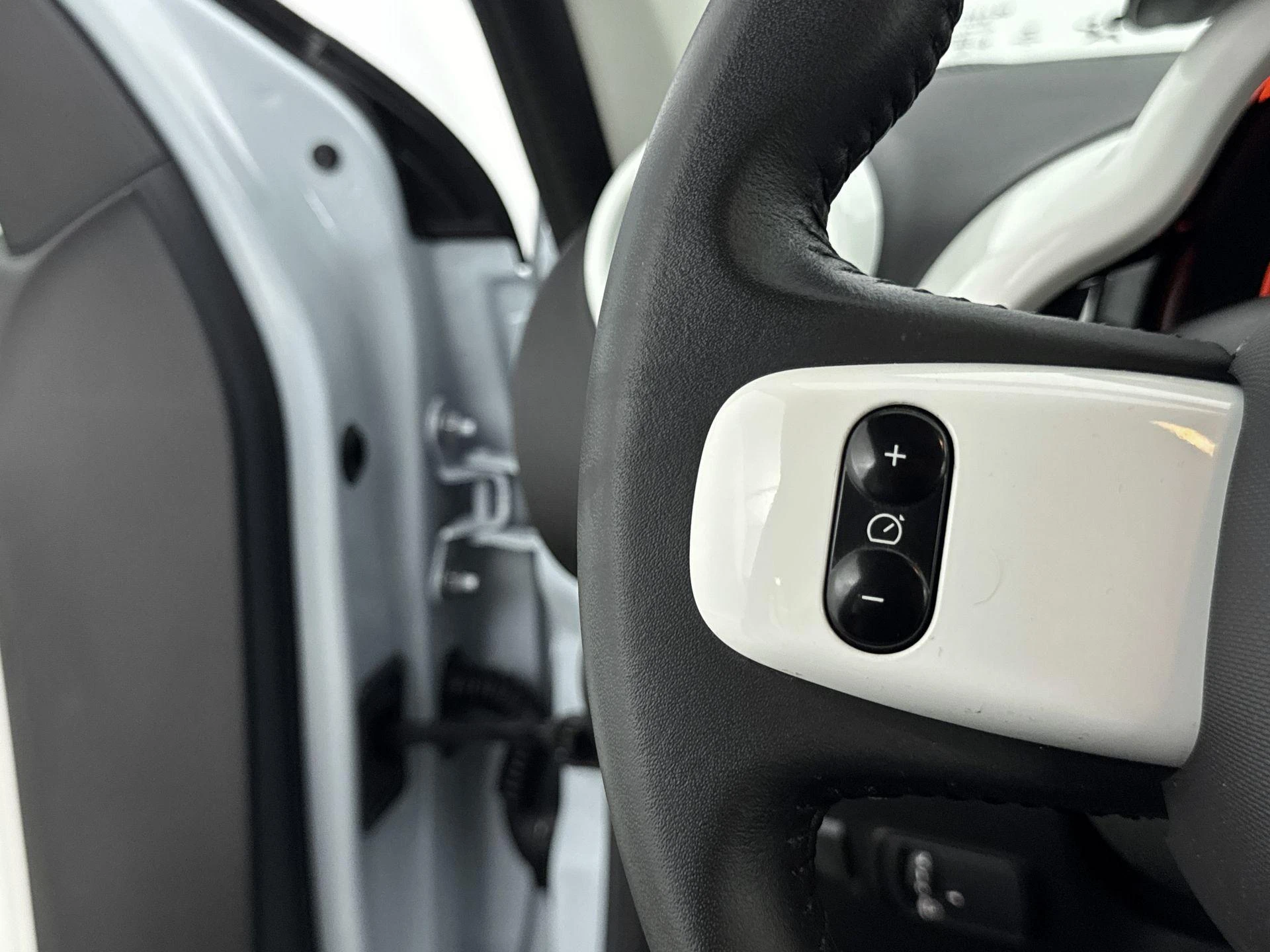 Renault-Twingo-image-5