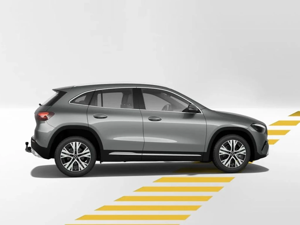 Mercedes-Benz-GLA 200-image-7
