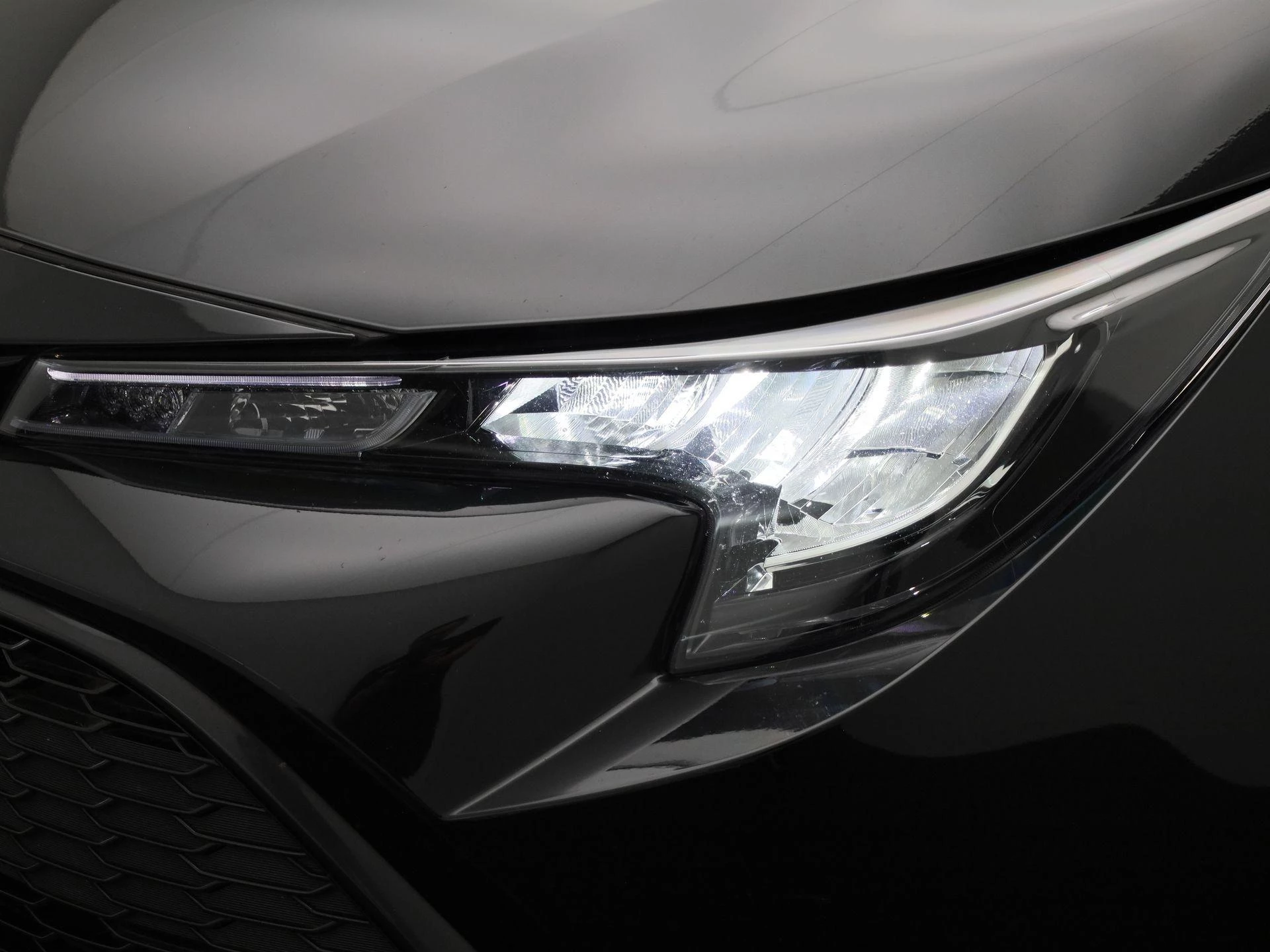 Toyota Corolla 1.8 Hybrid Business Plus