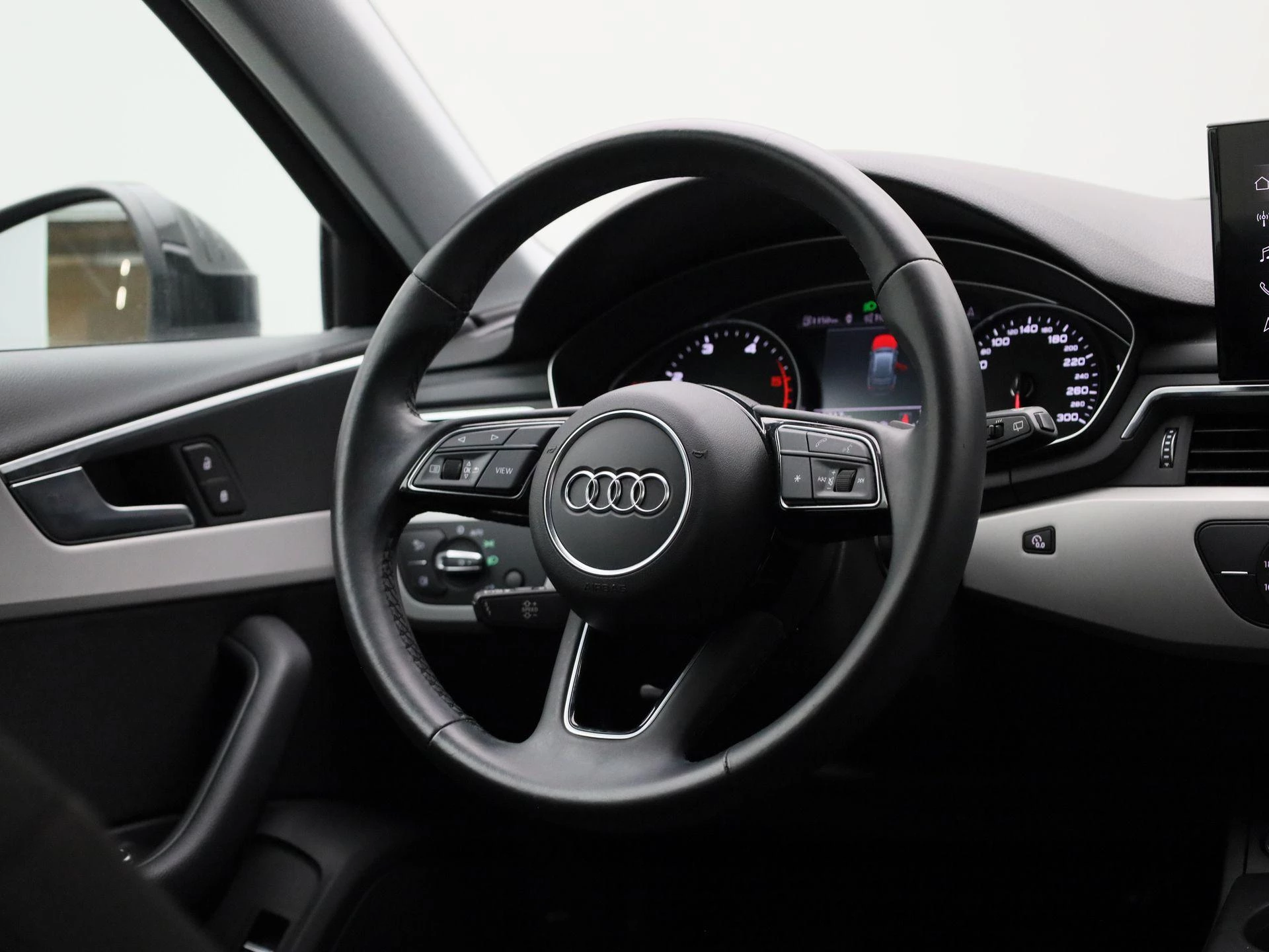 Audi-A4-image-34