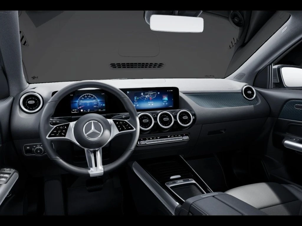 Mercedes-Benz-GLA 200-image-9