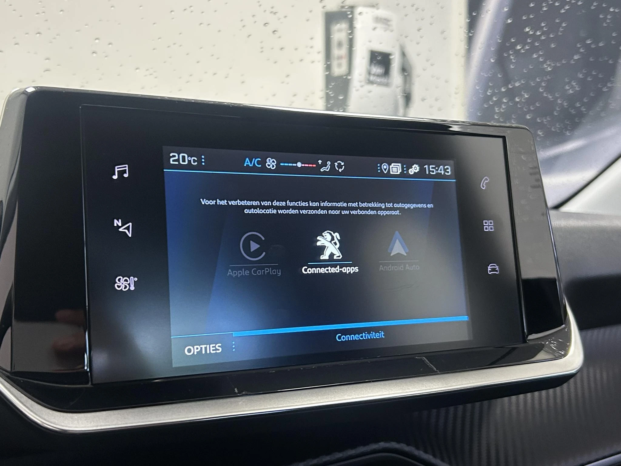 Peugeot-208-image-10