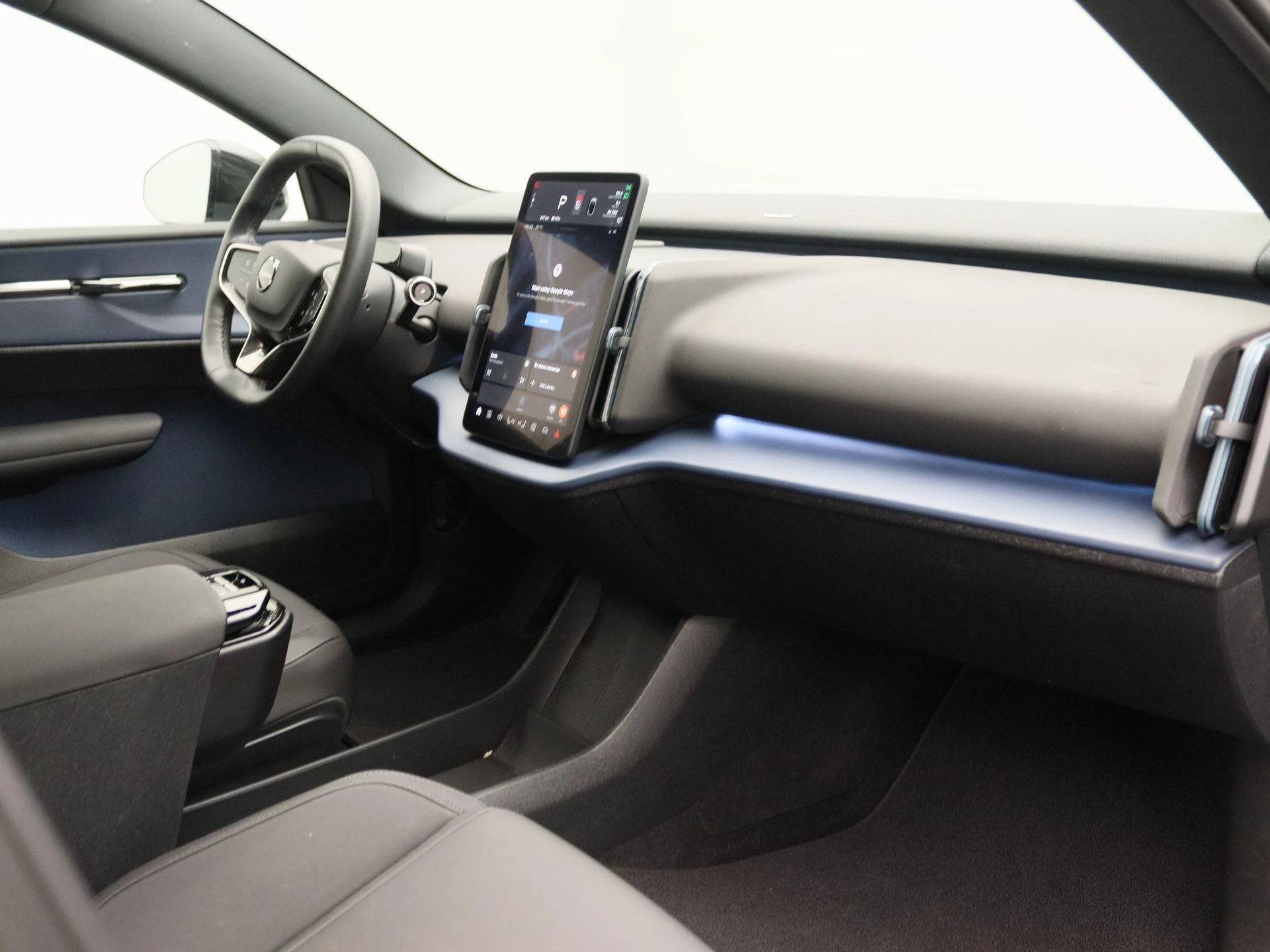 Volvo-EX30-image-19