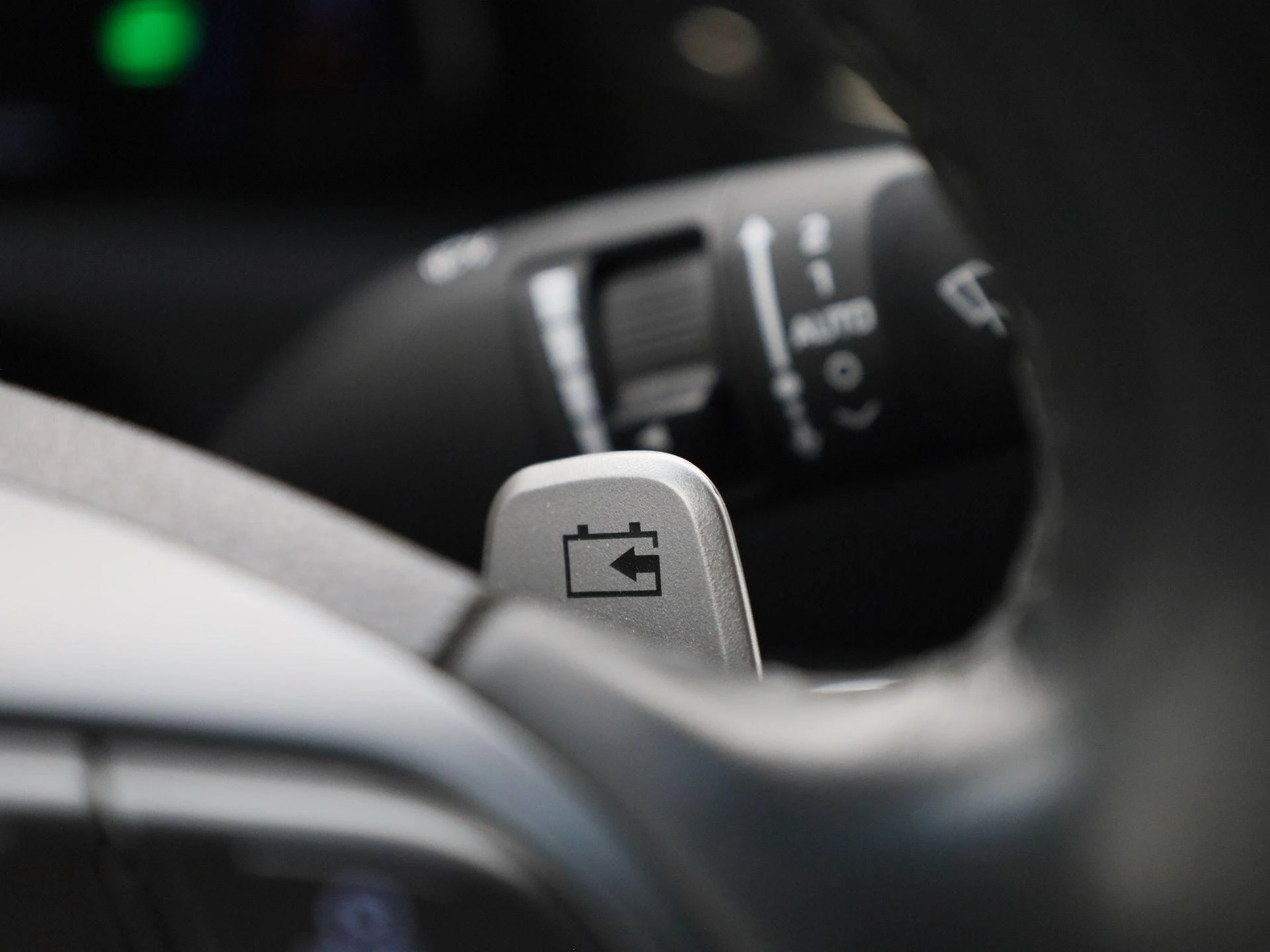 Hyundai-IONIQ-image-27