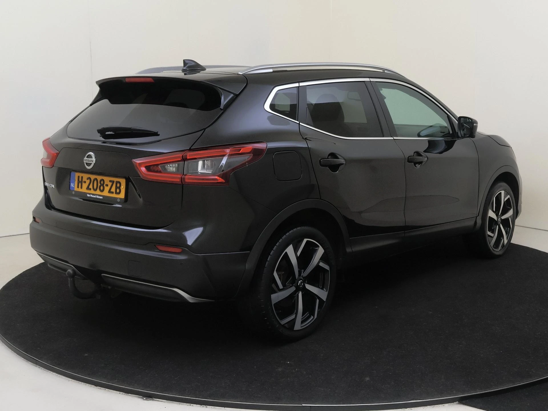 Nissan-QASHQAI-image-3
