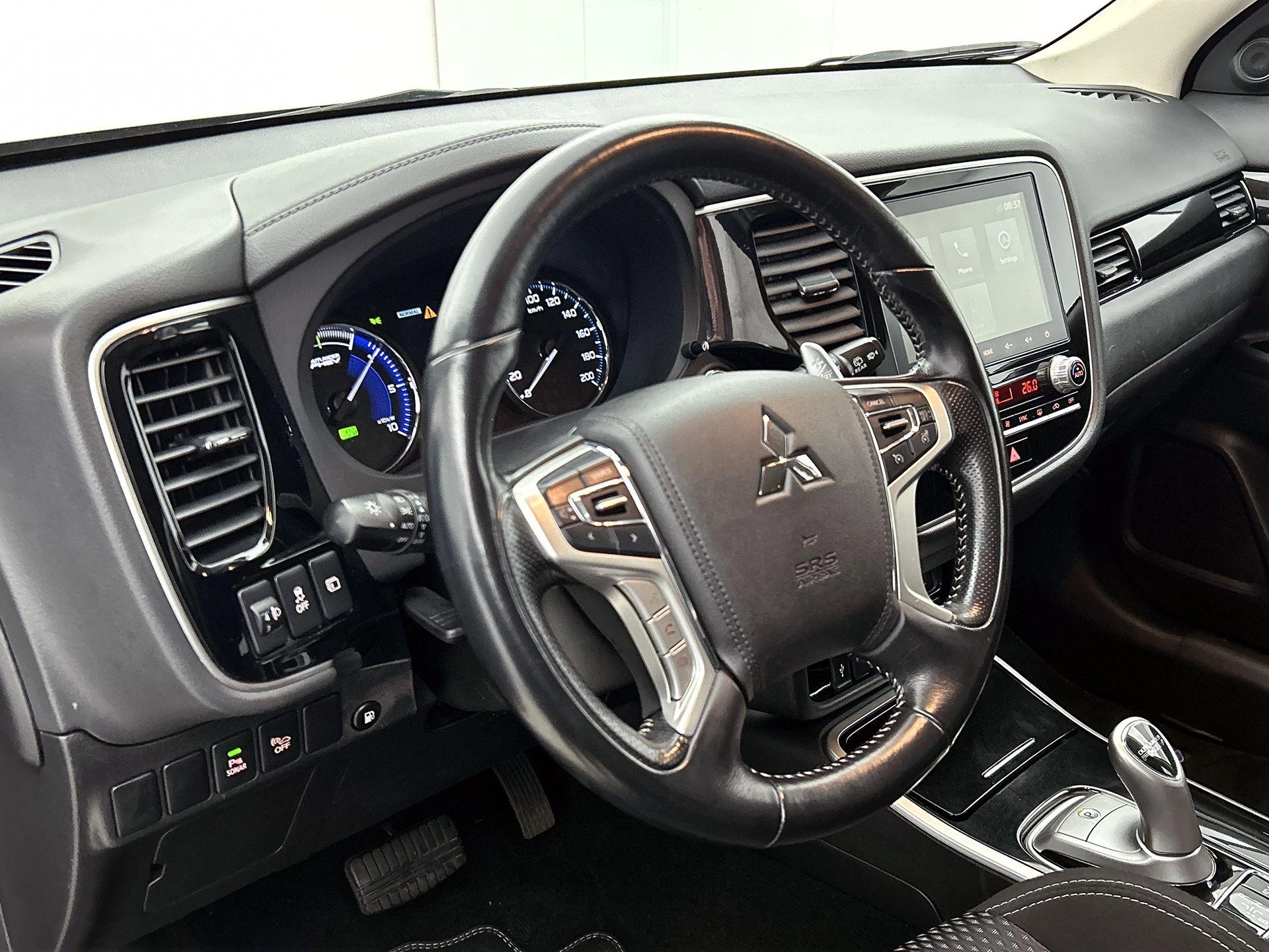 Mitsubishi-Outlander-image-19