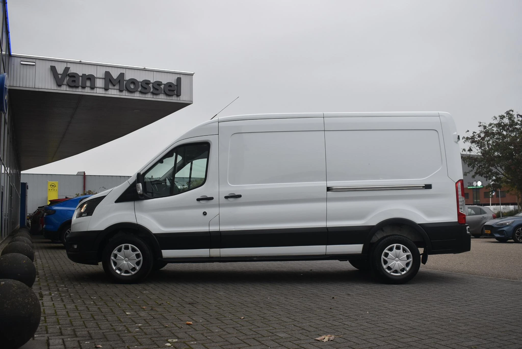 Ford-Transit-image-7