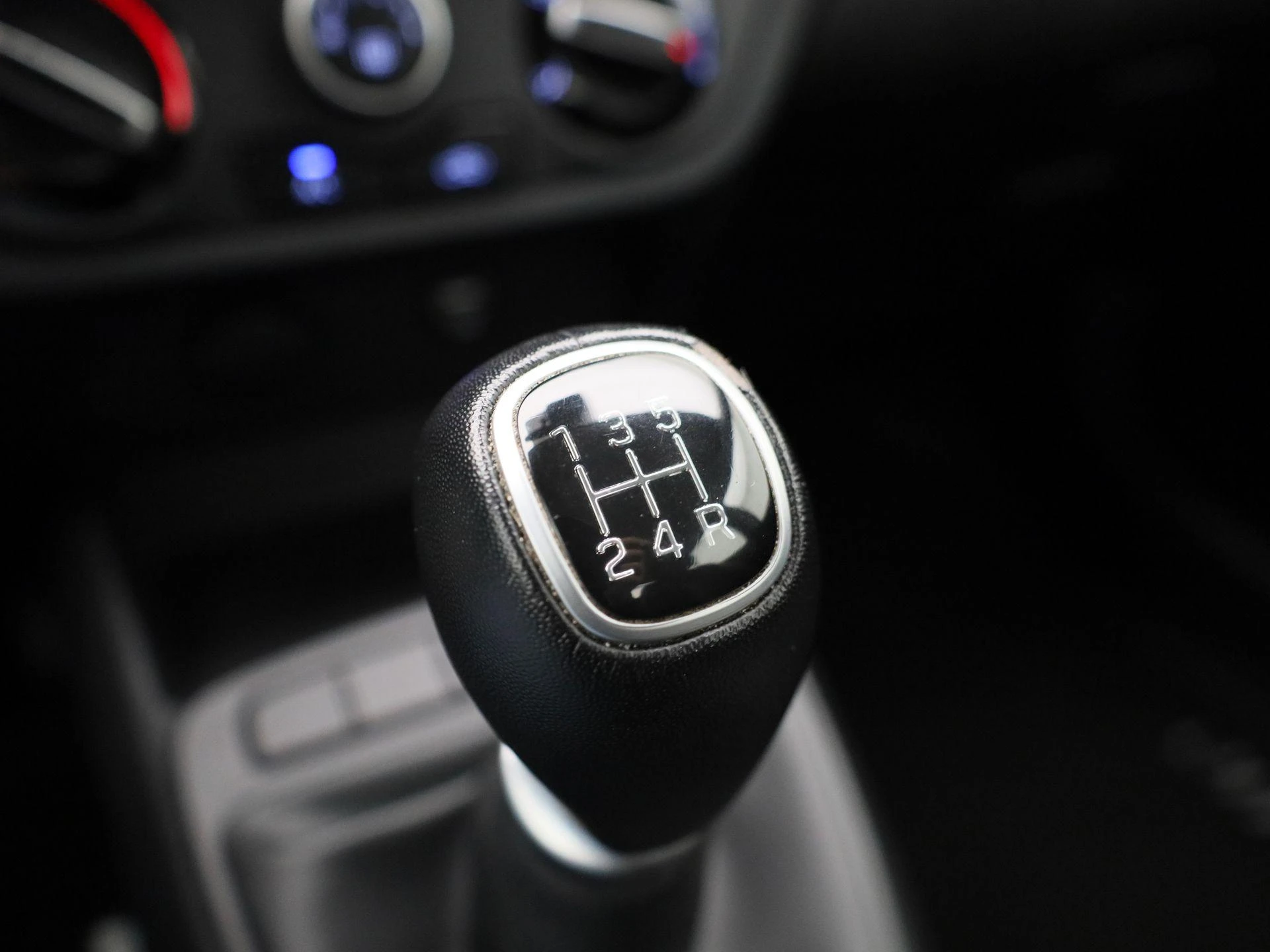 Hyundai-i10-image-21