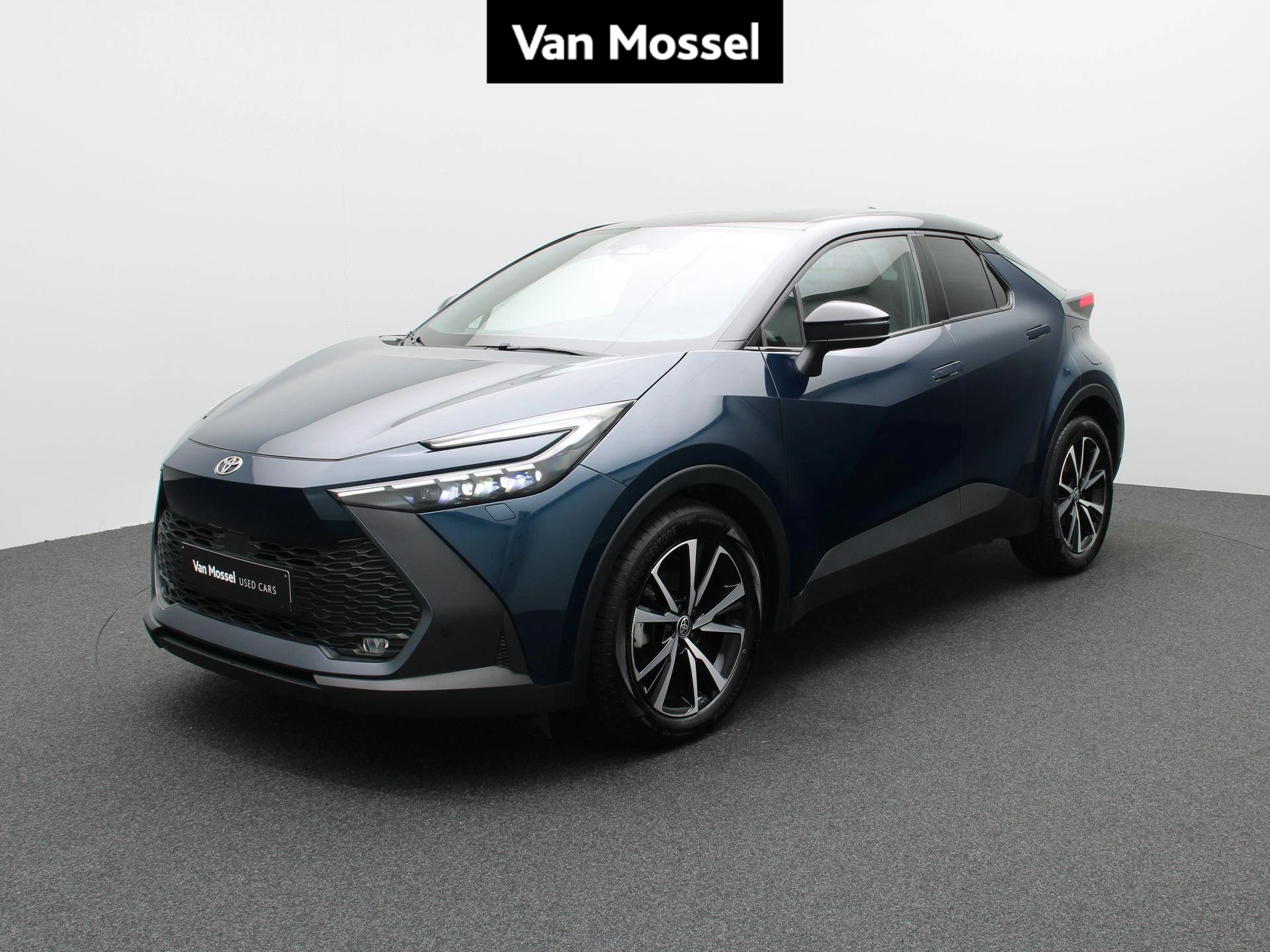 Toyota-C-HR-image-0