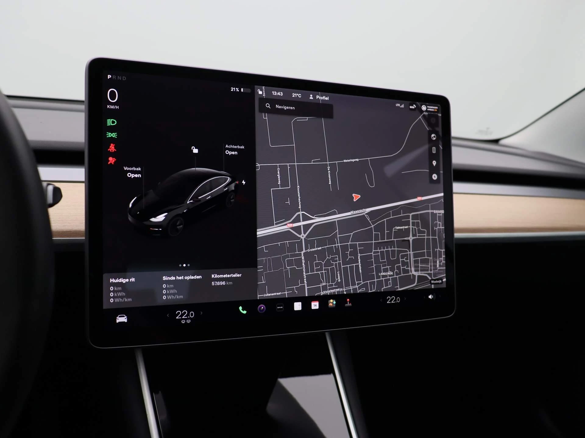 Tesla-Model 3-image-14