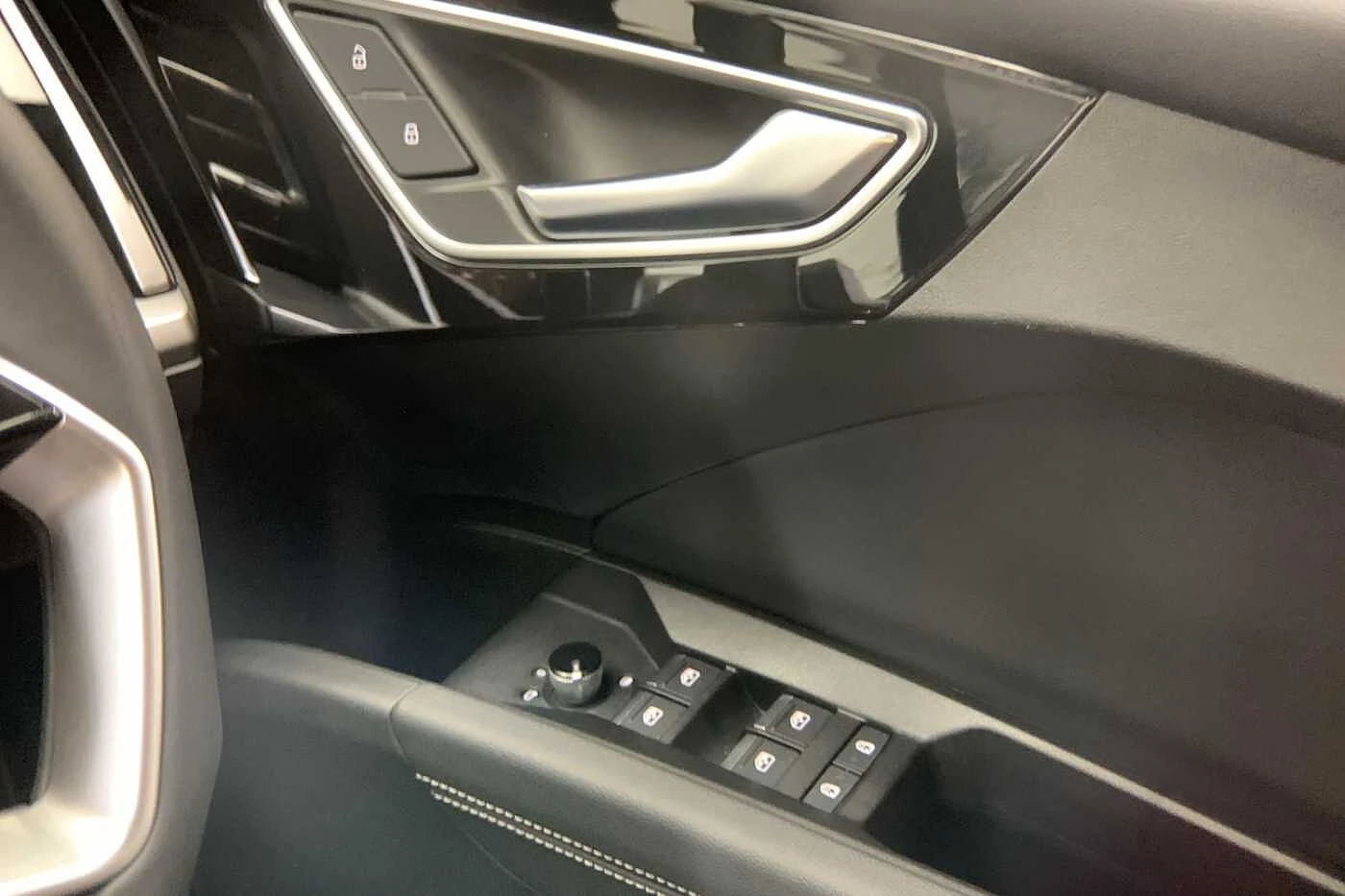 Audi-Q4 e-tron-image-20