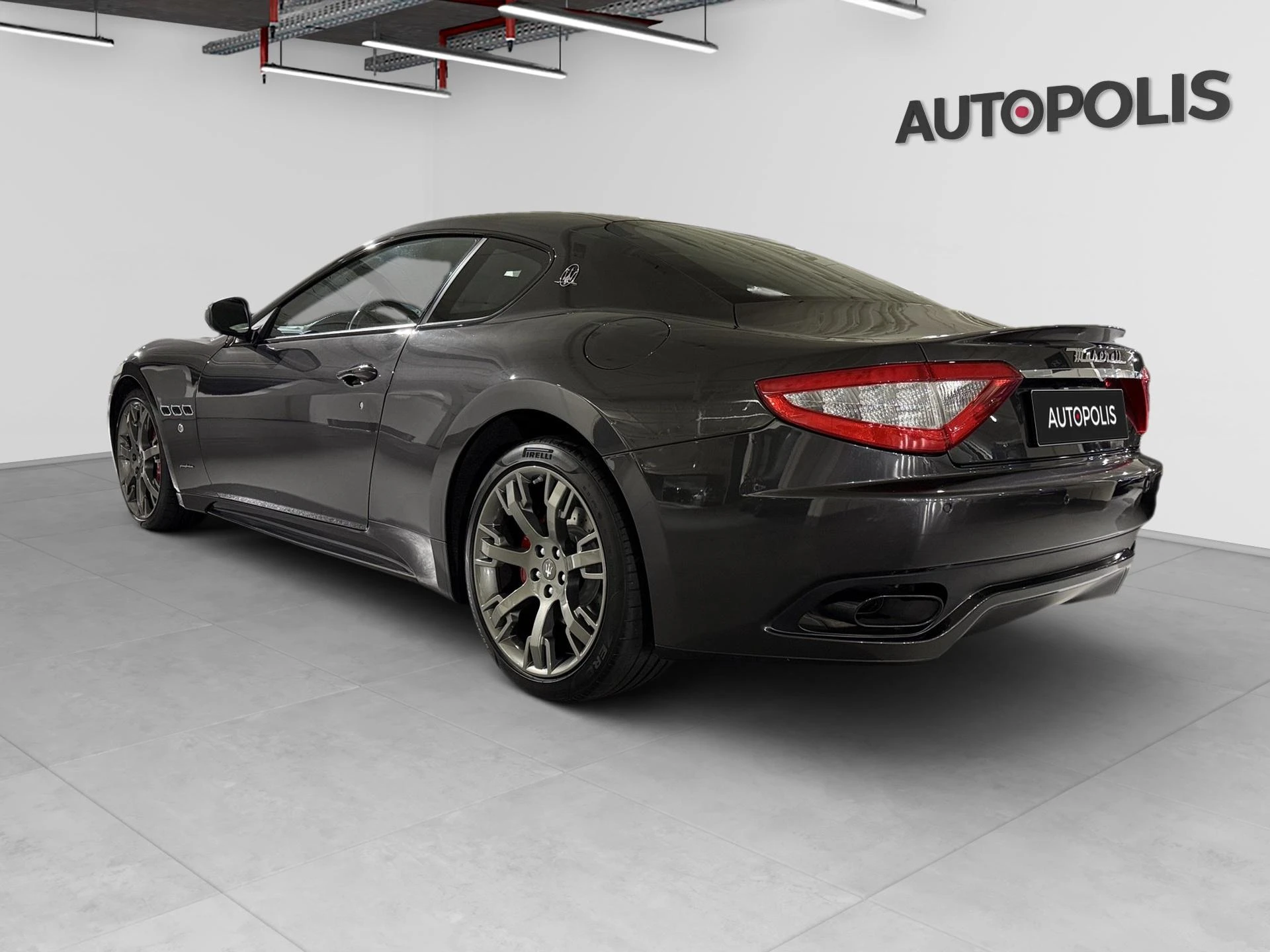 Maserati-GranTurismo-image-12