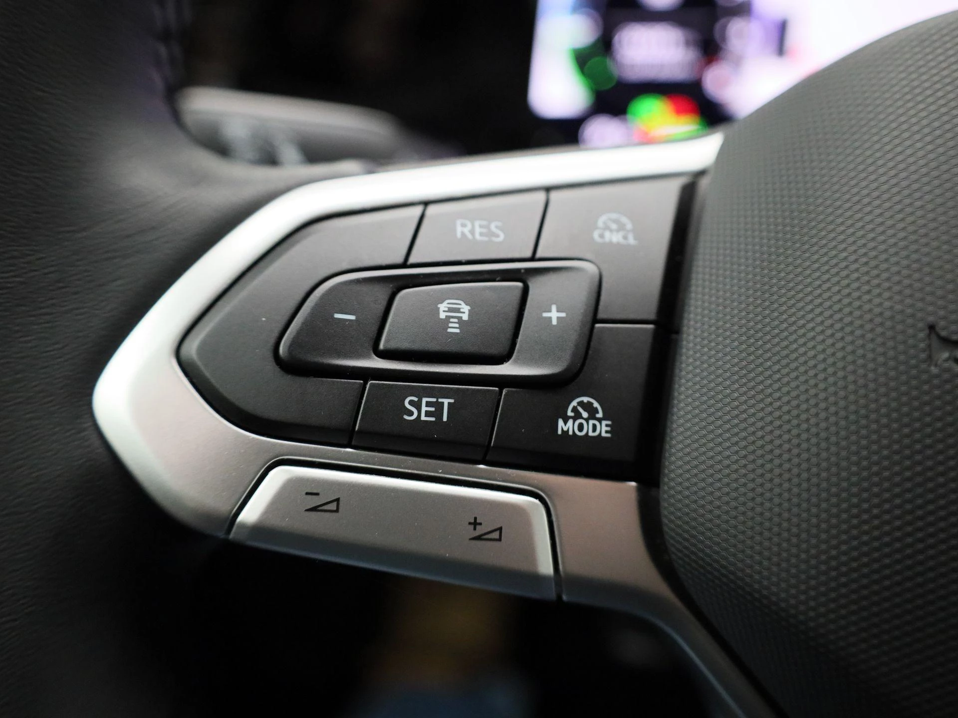 Volkswagen-Golf-image-20