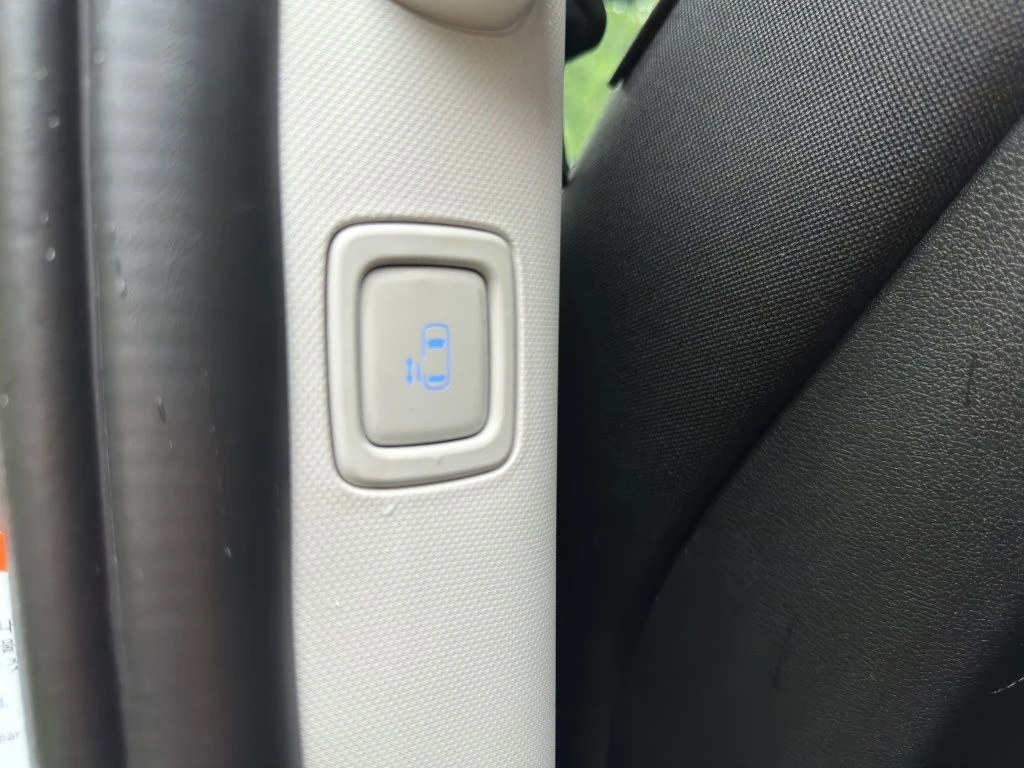 Hyundai-Staria-image-21