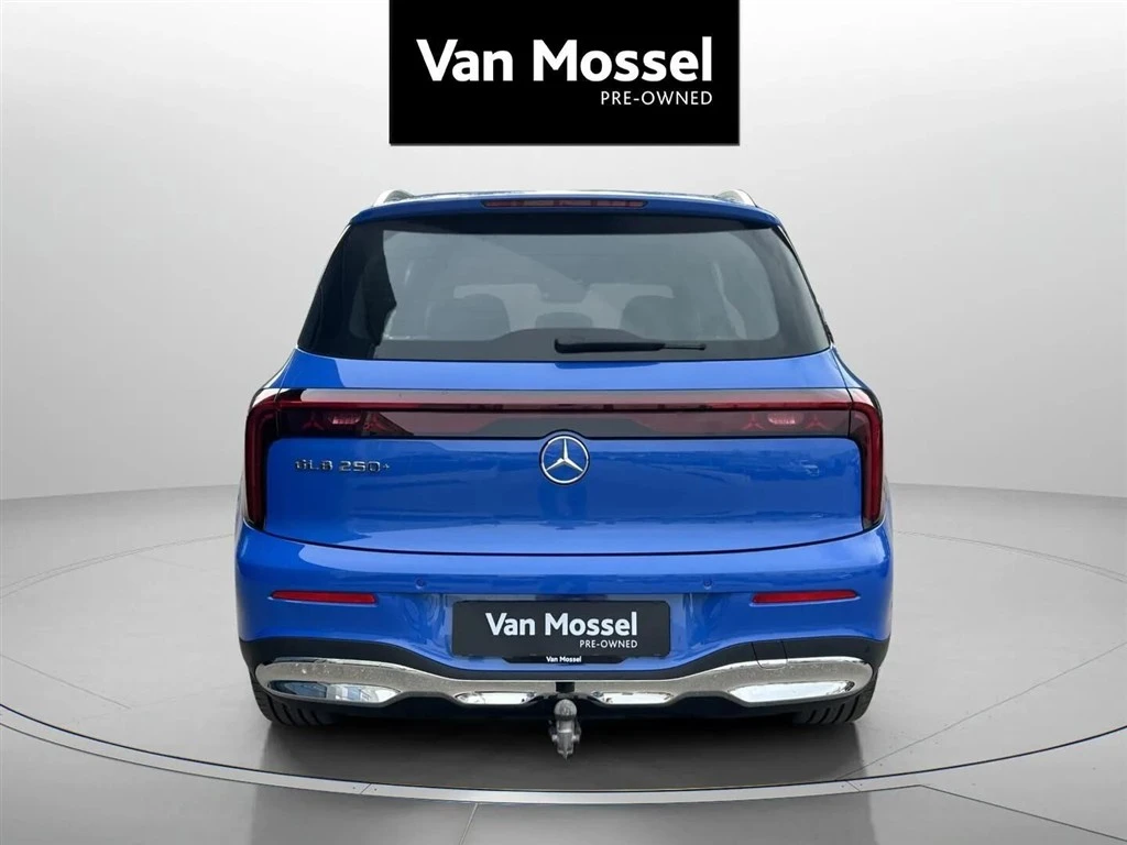 Mercedes-Benz-GLB-image-5