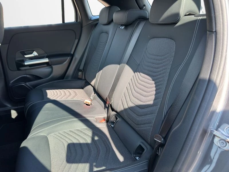 Mercedes-Benz GLA 200 d PROGRESSIVE AHK SHZ KLIMA NAVI MBUX Progressive