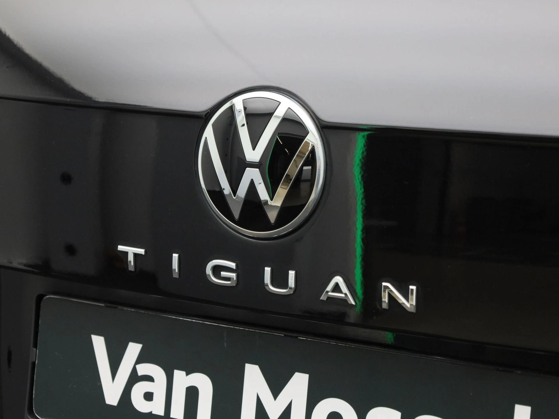 Volkswagen-Tiguan-image-37