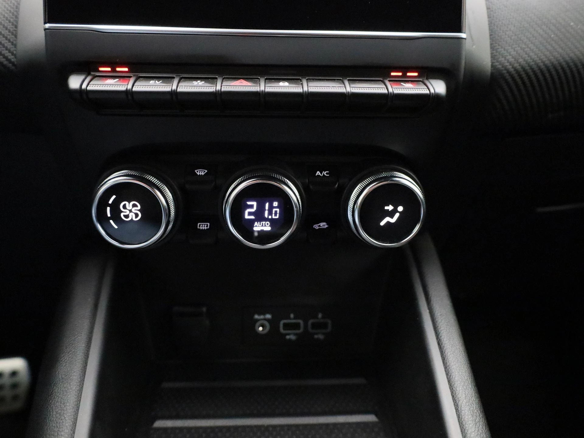 Renault-Captur-image-23