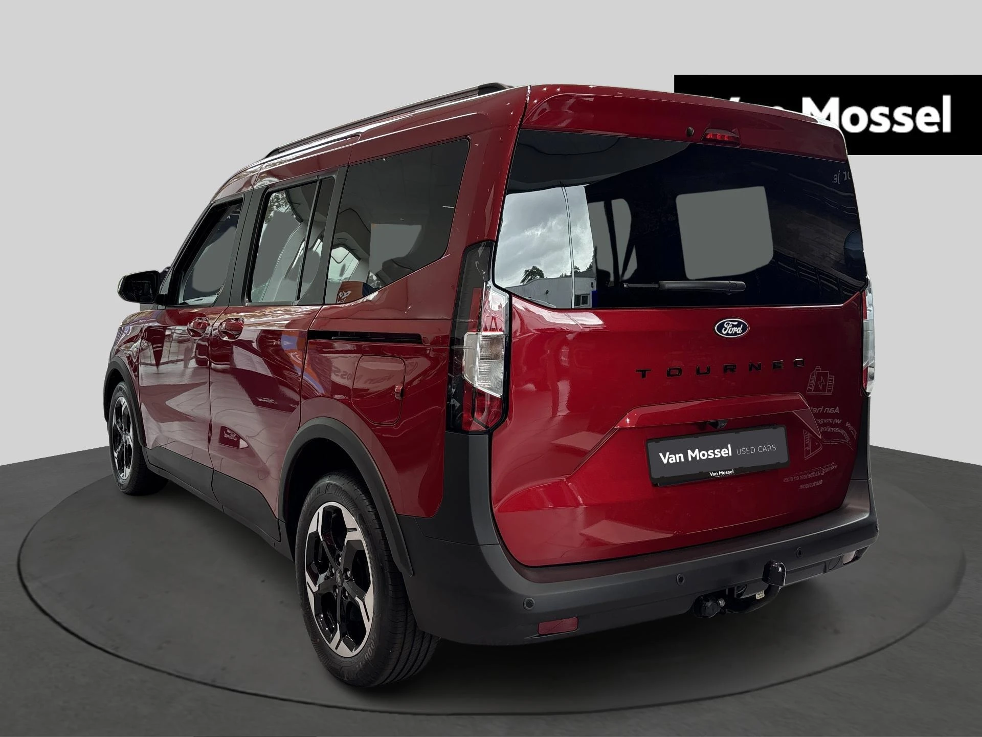 Ford-Tourneo Courier-image-22