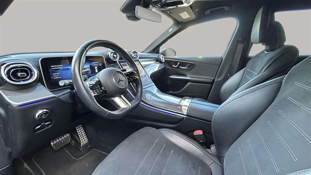 Mercedes-Benz-GLC-image-9