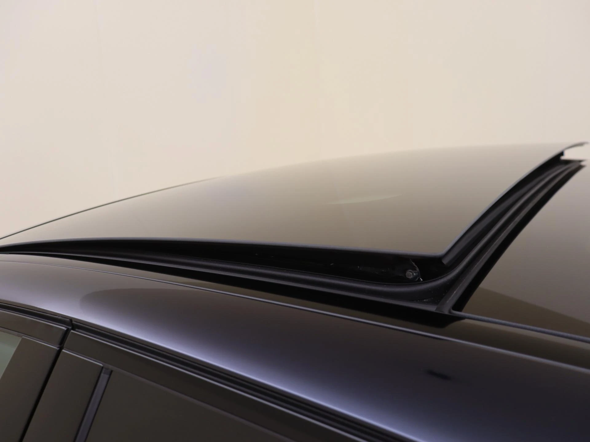 Mercedes-Benz-E-Klasse-image-27