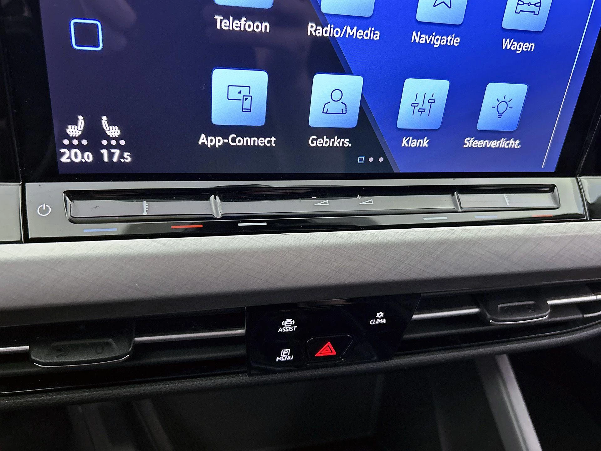 Volkswagen-Golf-image-22