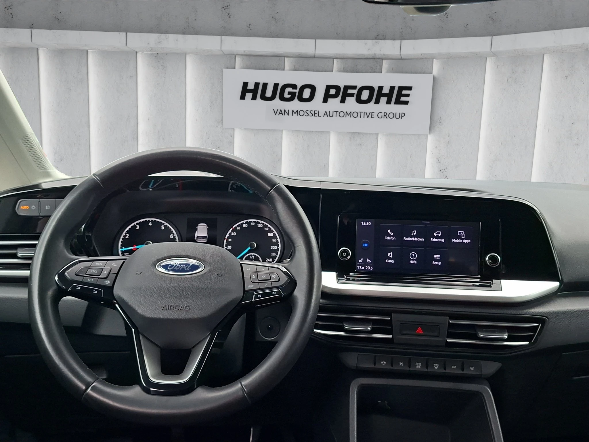 Ford-Tourneo Connect-image-11