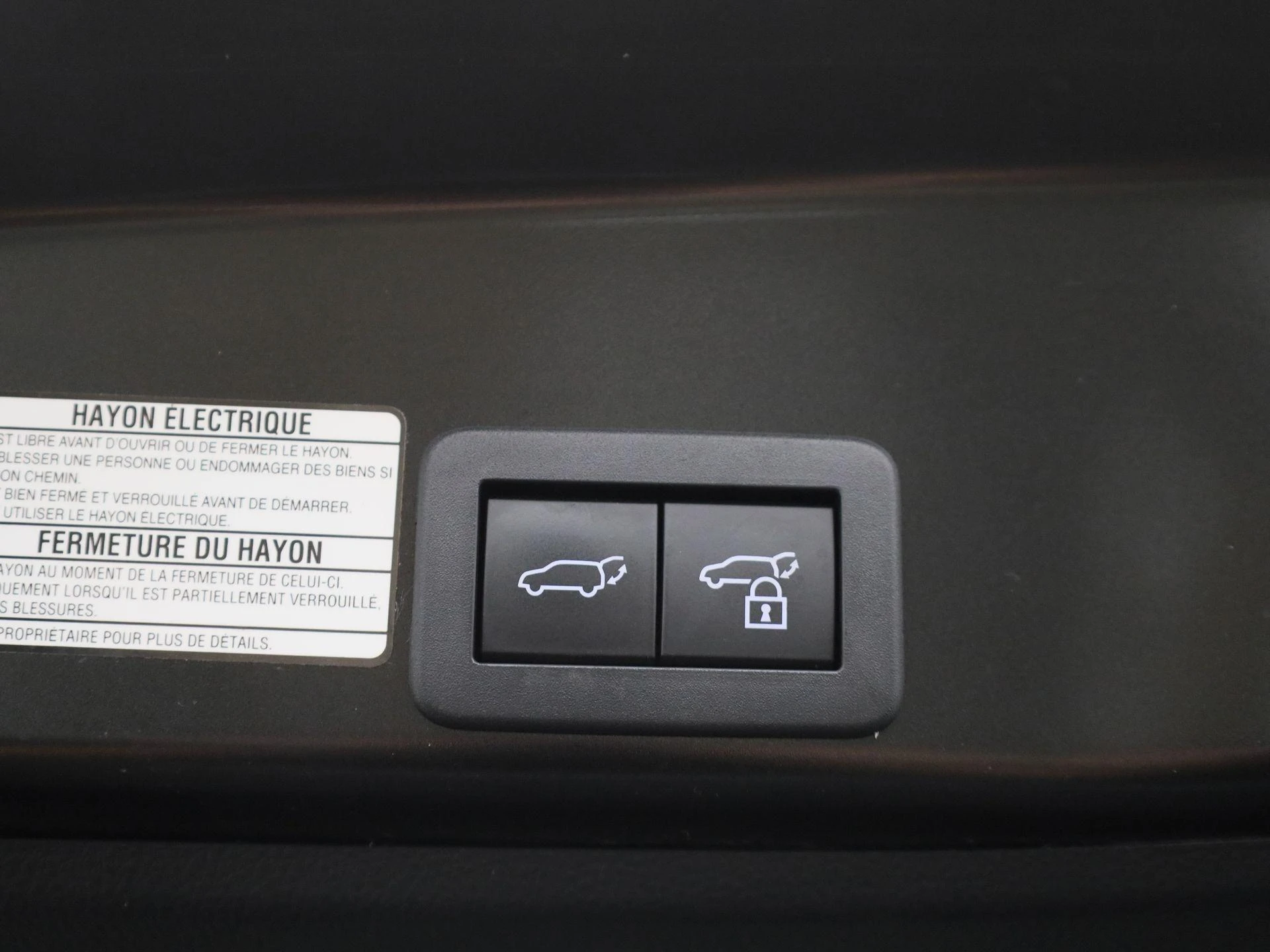 Toyota-Yaris Cross-image-14