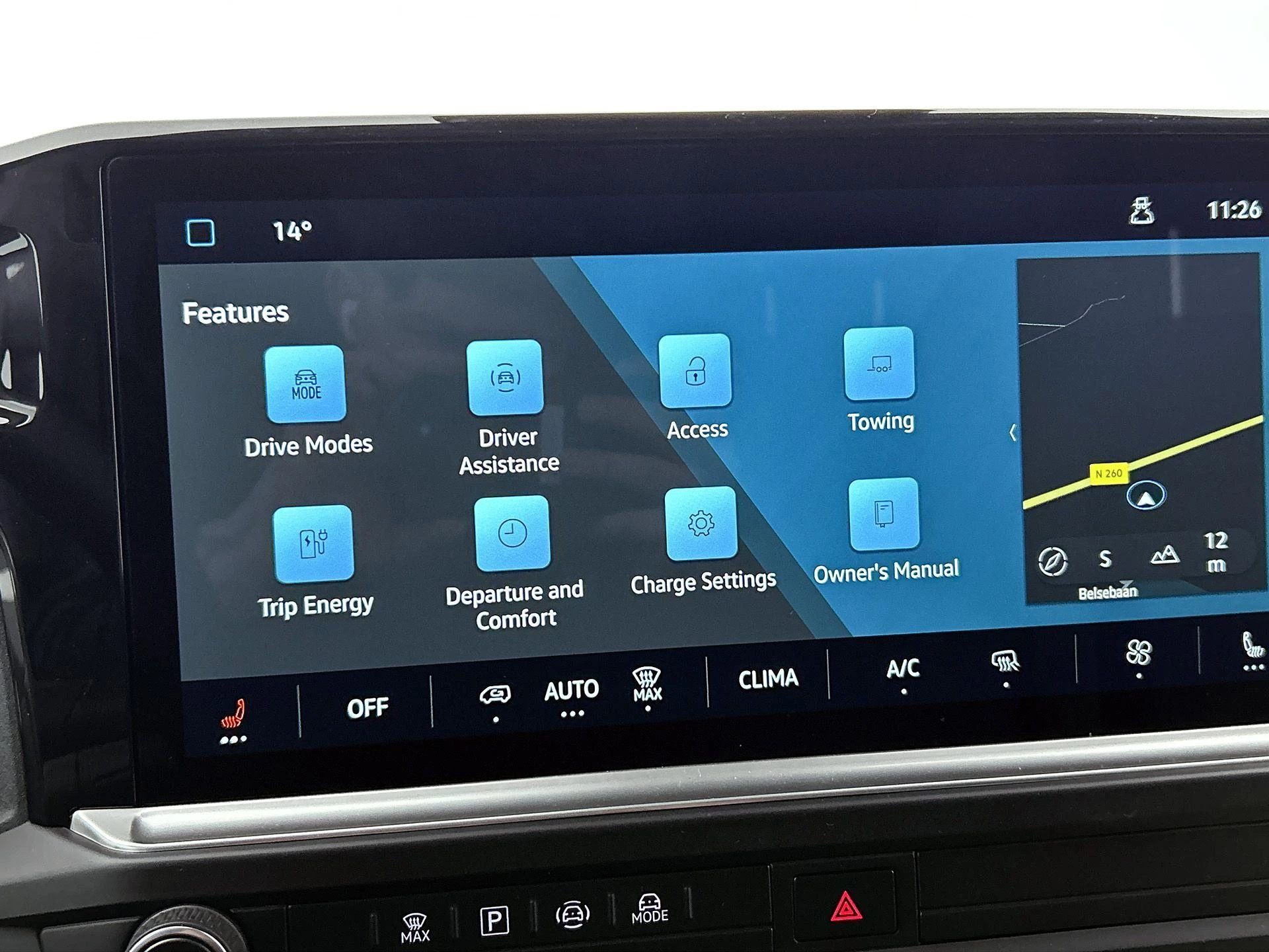 Volkswagen-e-Transporter-image-10