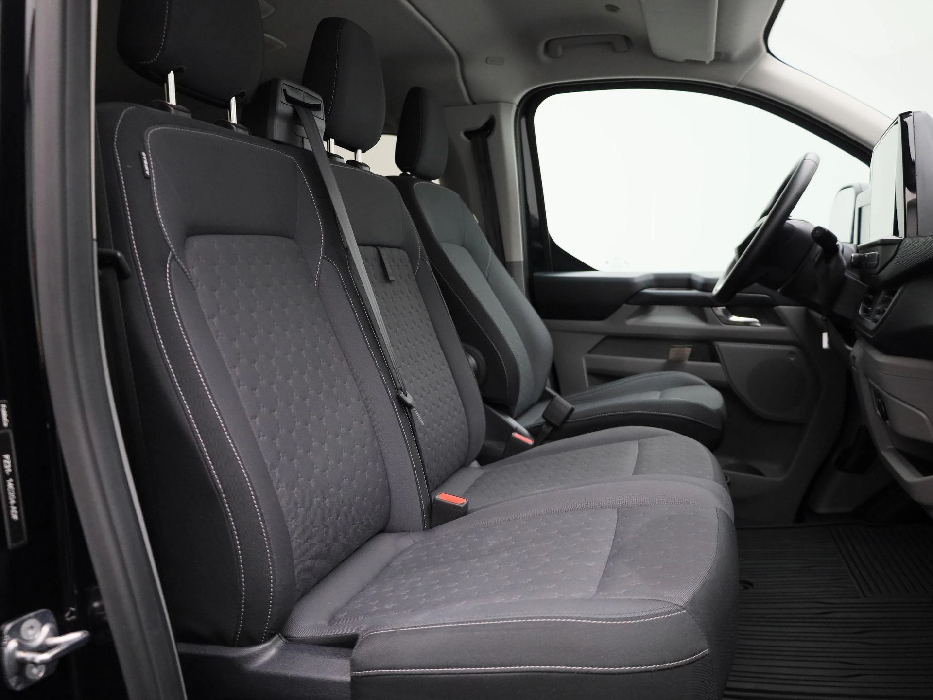 Ford Transit Custom 340 2.5 PHEV L2H1 Limited