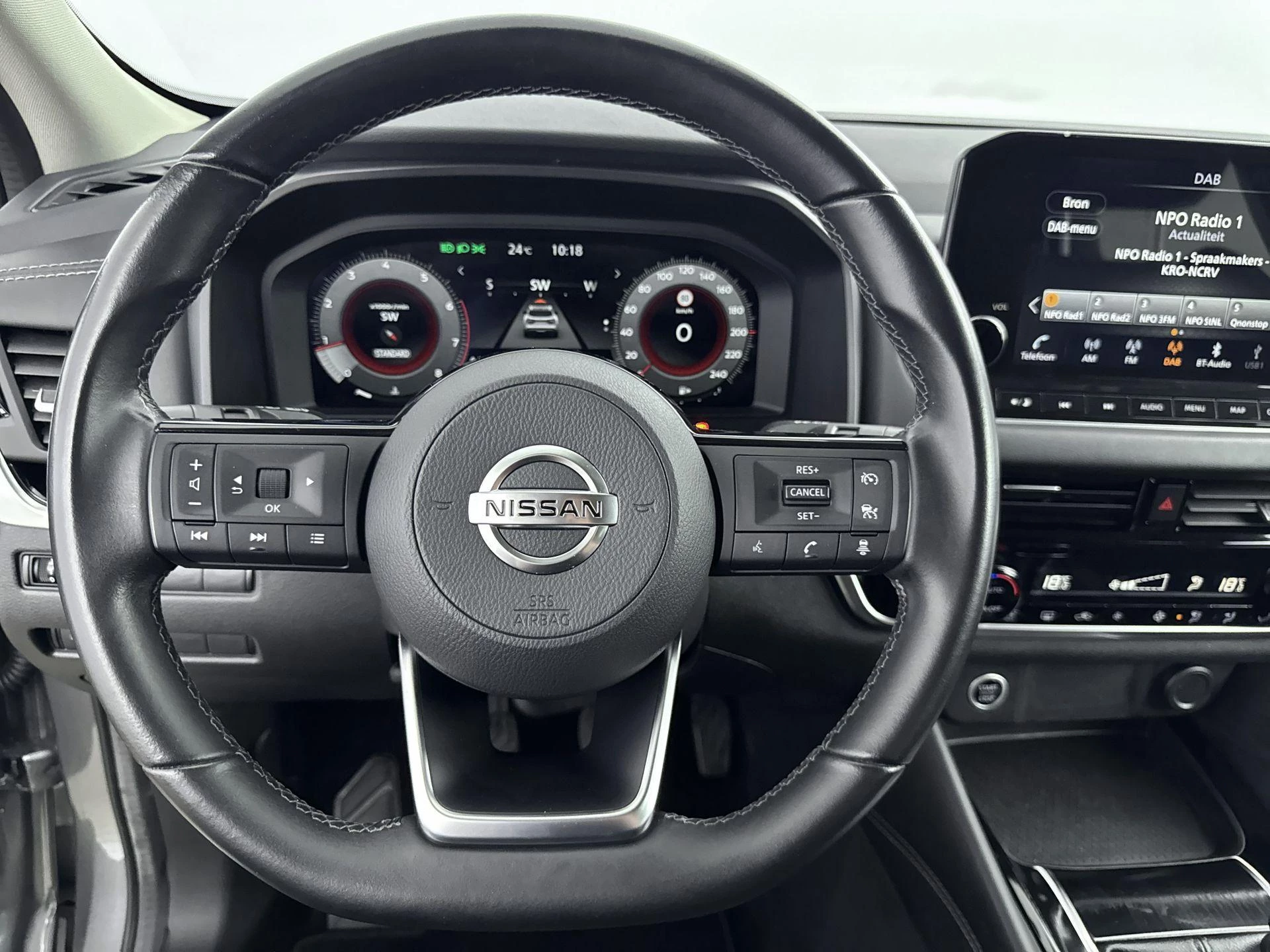 Nissan-QASHQAI-image-27