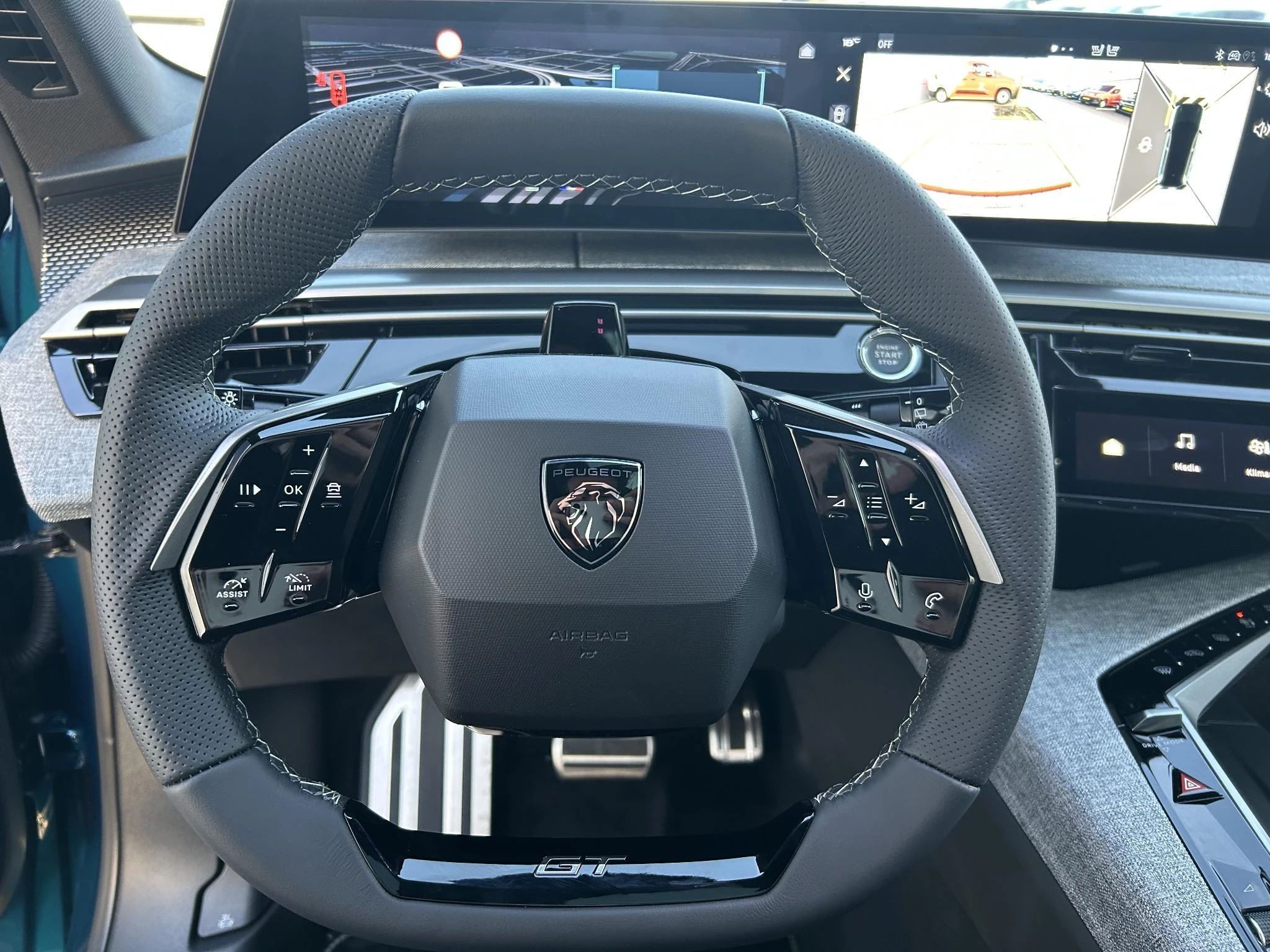 Peugeot e-5008 e-5008 210 GT 5 seats +pano dak+alcantara