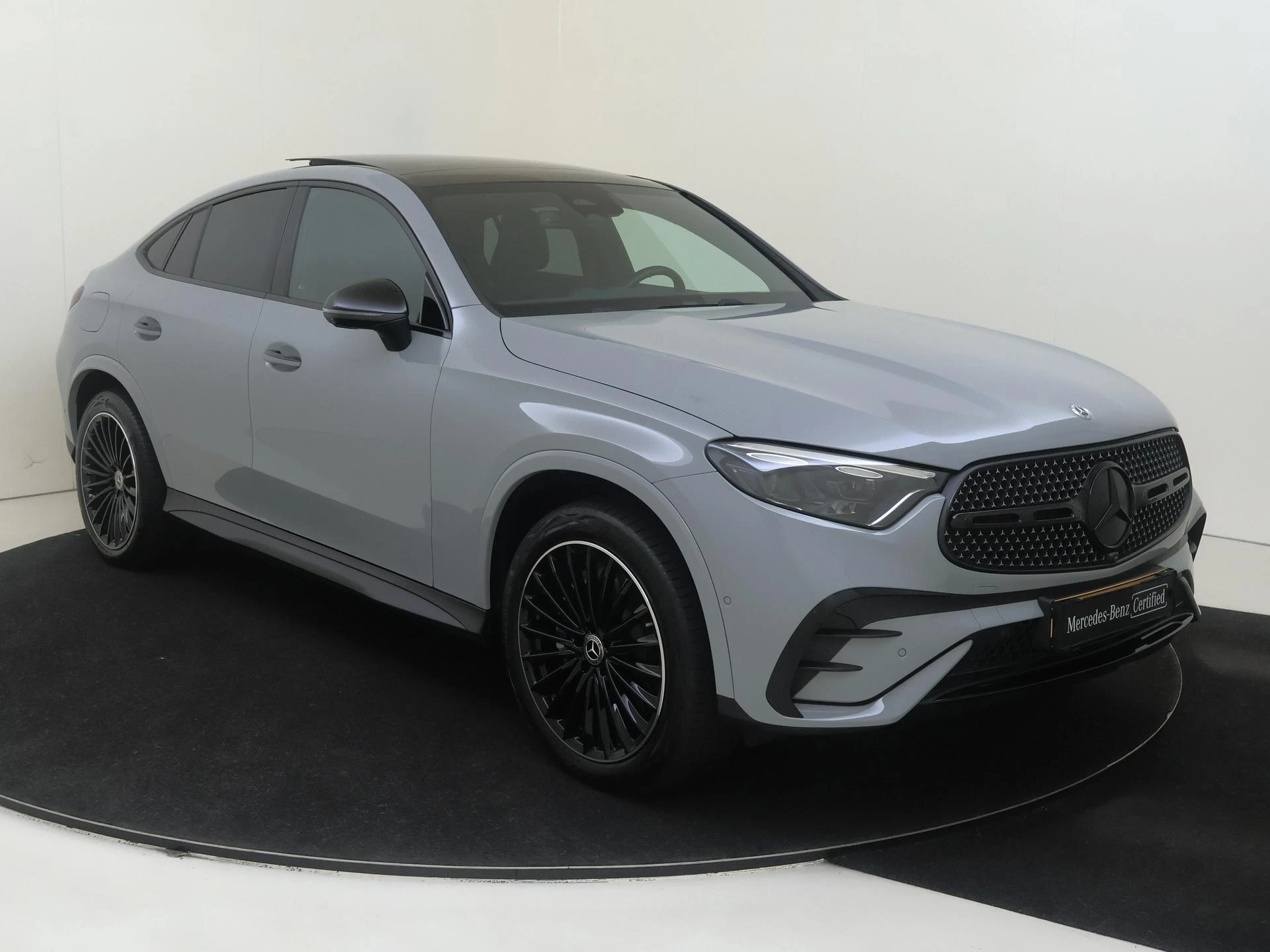 Mercedes-Benz-GLC-image-1