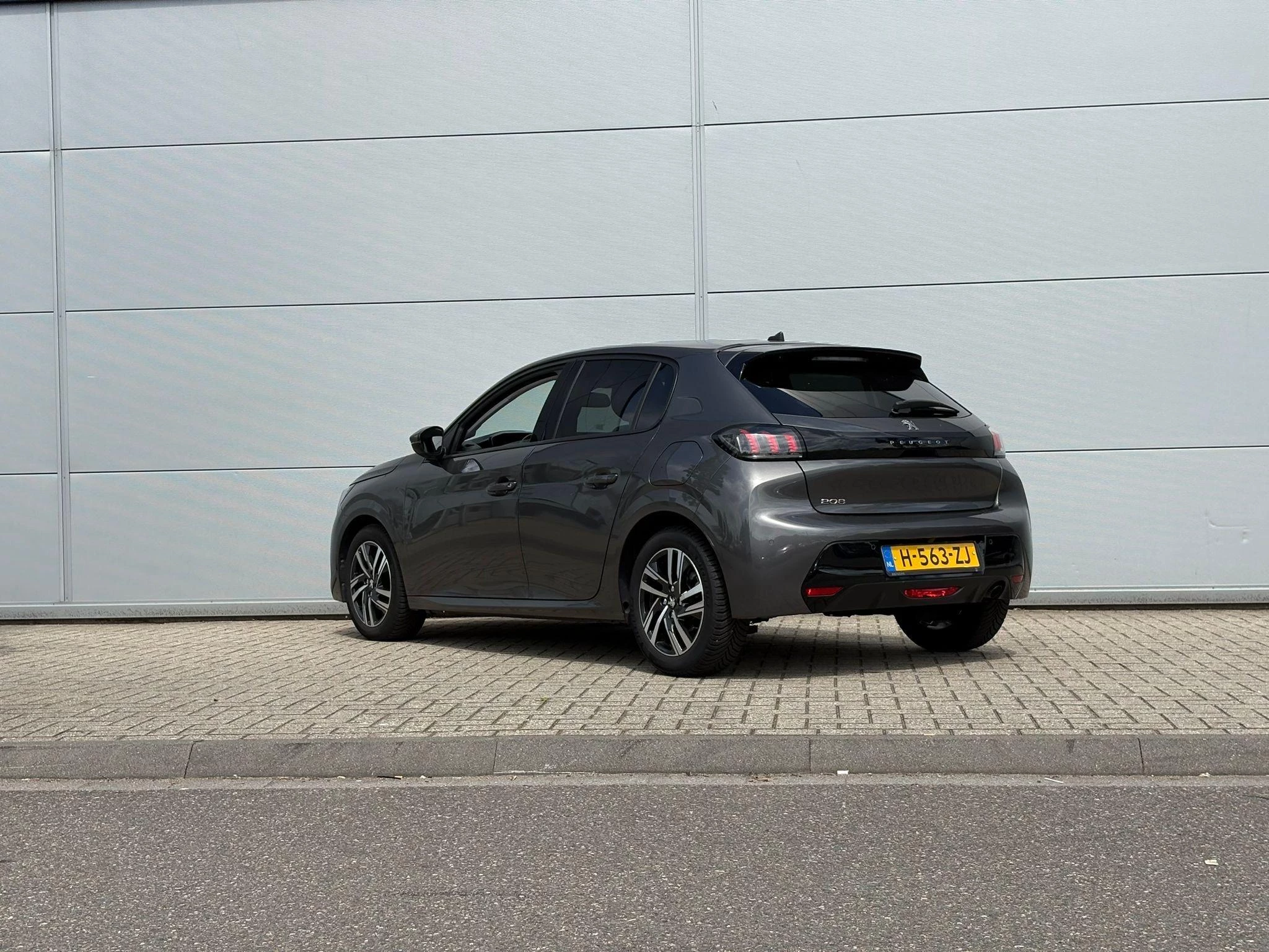 Peugeot 208 1.2 PureTech Blue Lease Allure
