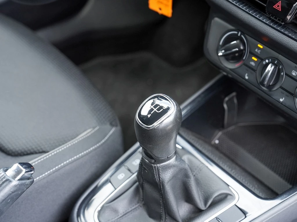 Škoda Fabia 1,0 Ambition Tour,Klima,LED,Sitzheizung ALU,Park Pilot hinten