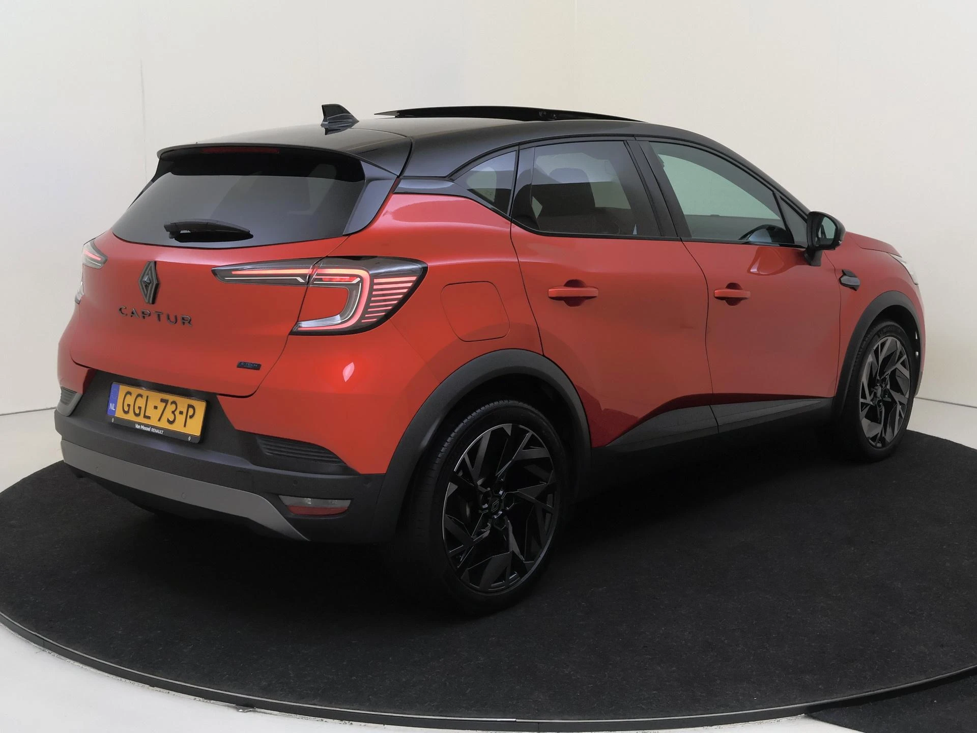 Renault-Captur-image-3