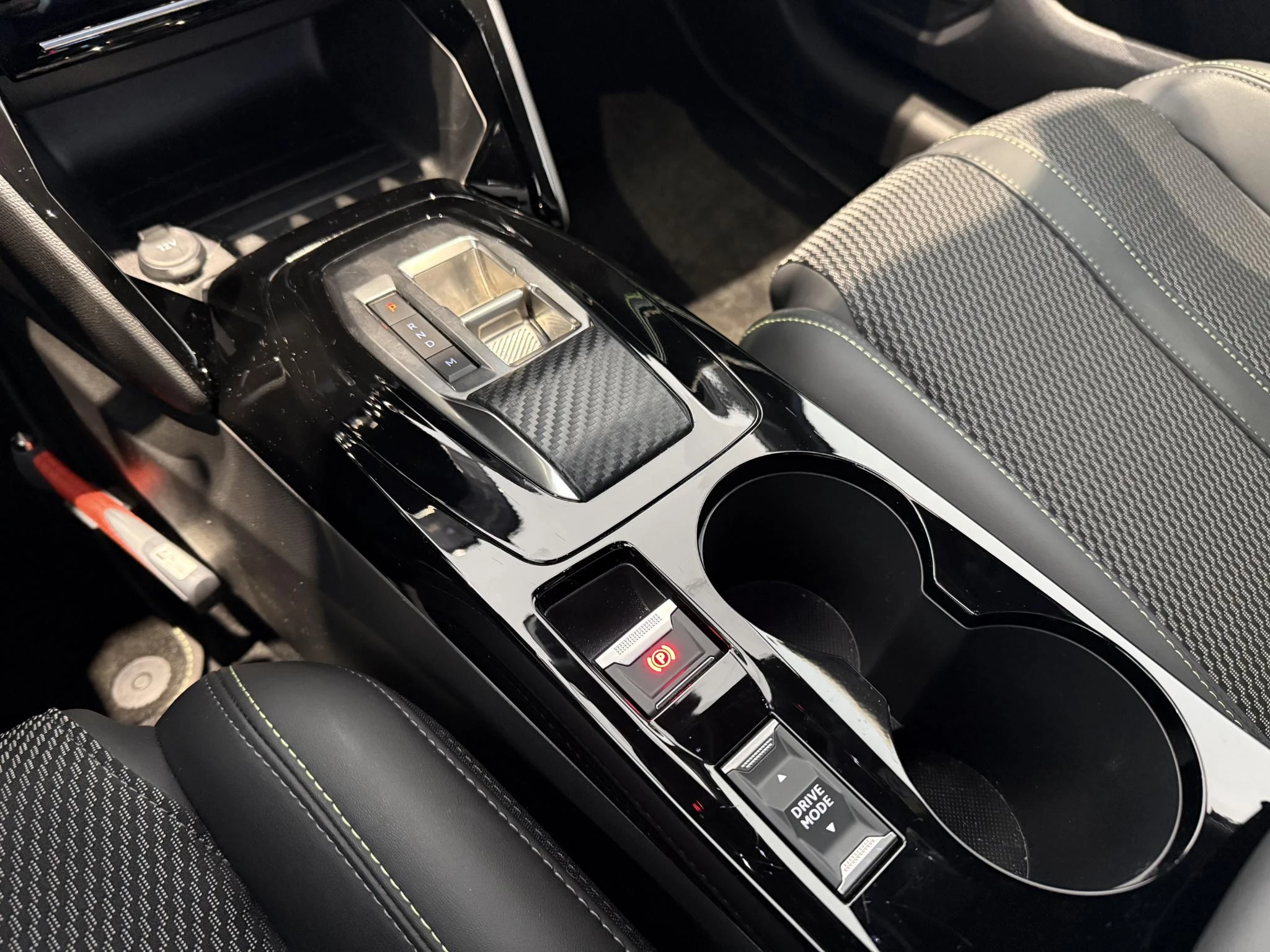 Peugeot 208 1.2 Hybrid 145 e-DCS6 GT