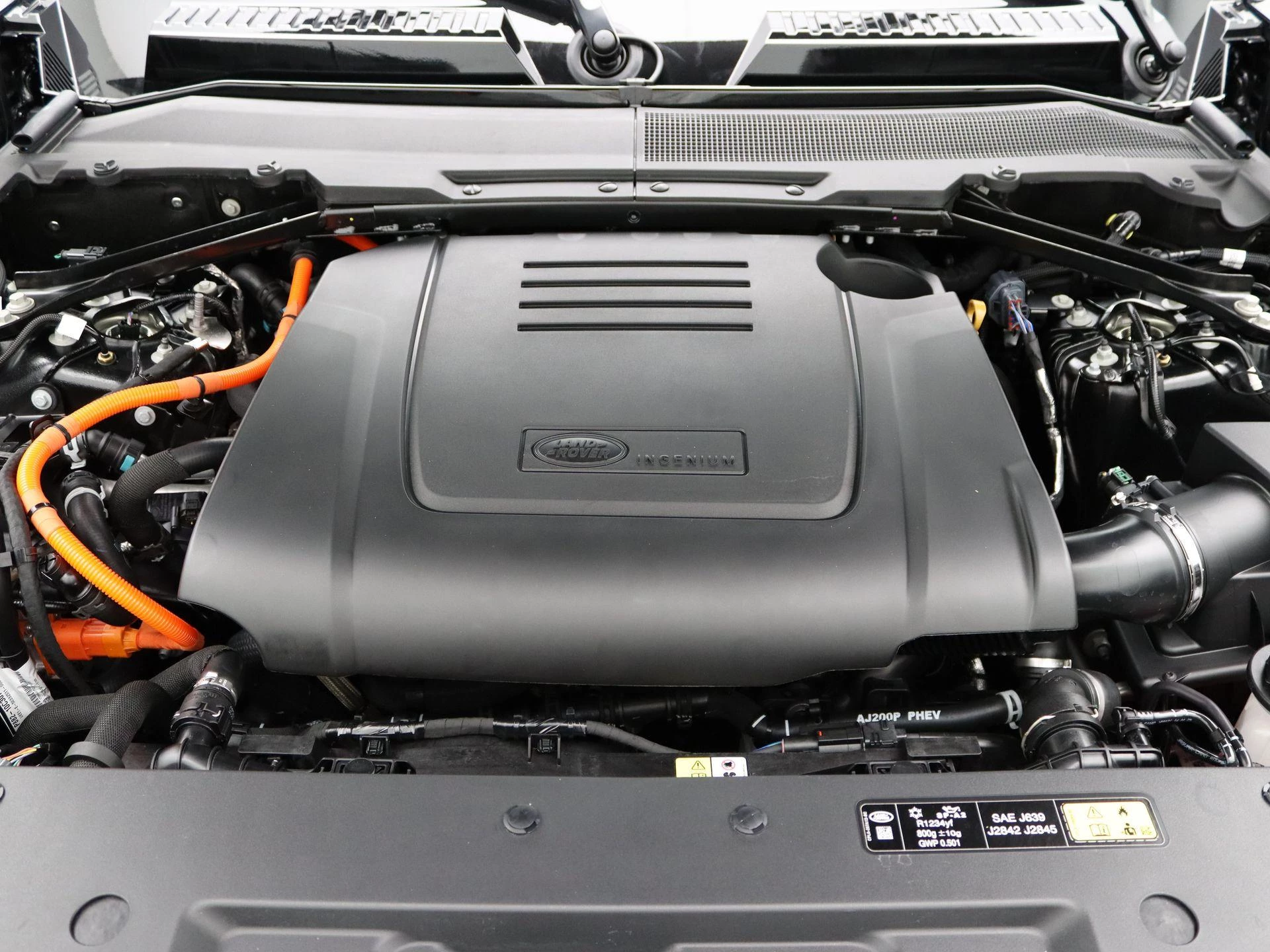 Land Rover-Defender-image-36