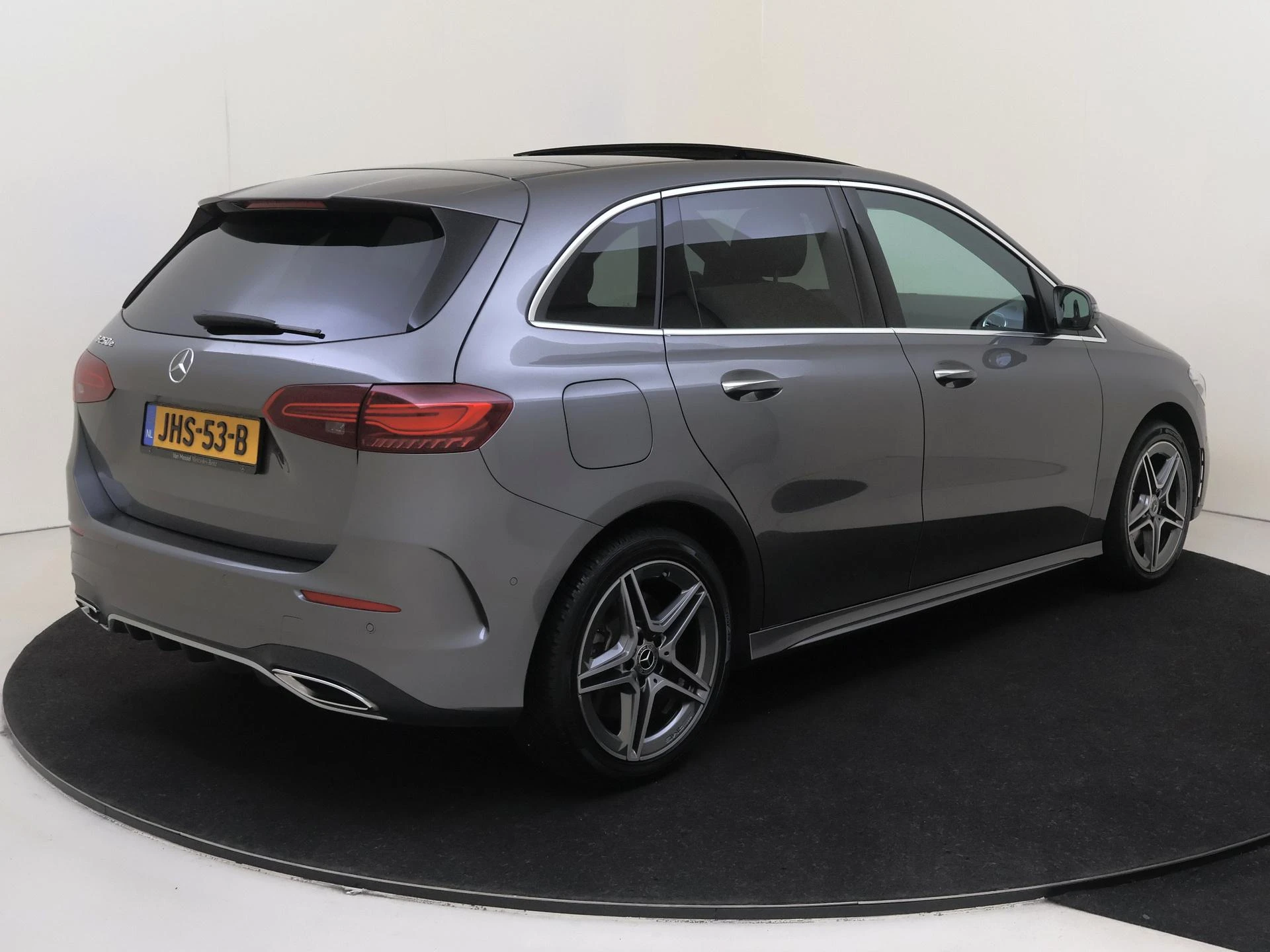 Mercedes-Benz B-Klasse 250 e Business Solution AMG