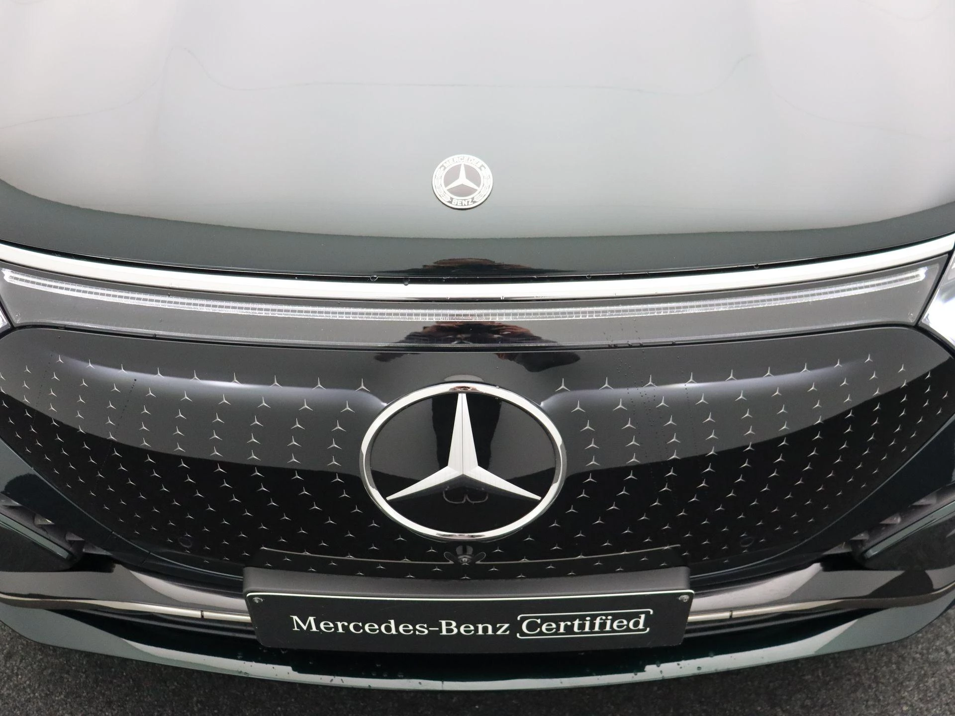 Mercedes-Benz-EQS-image-25