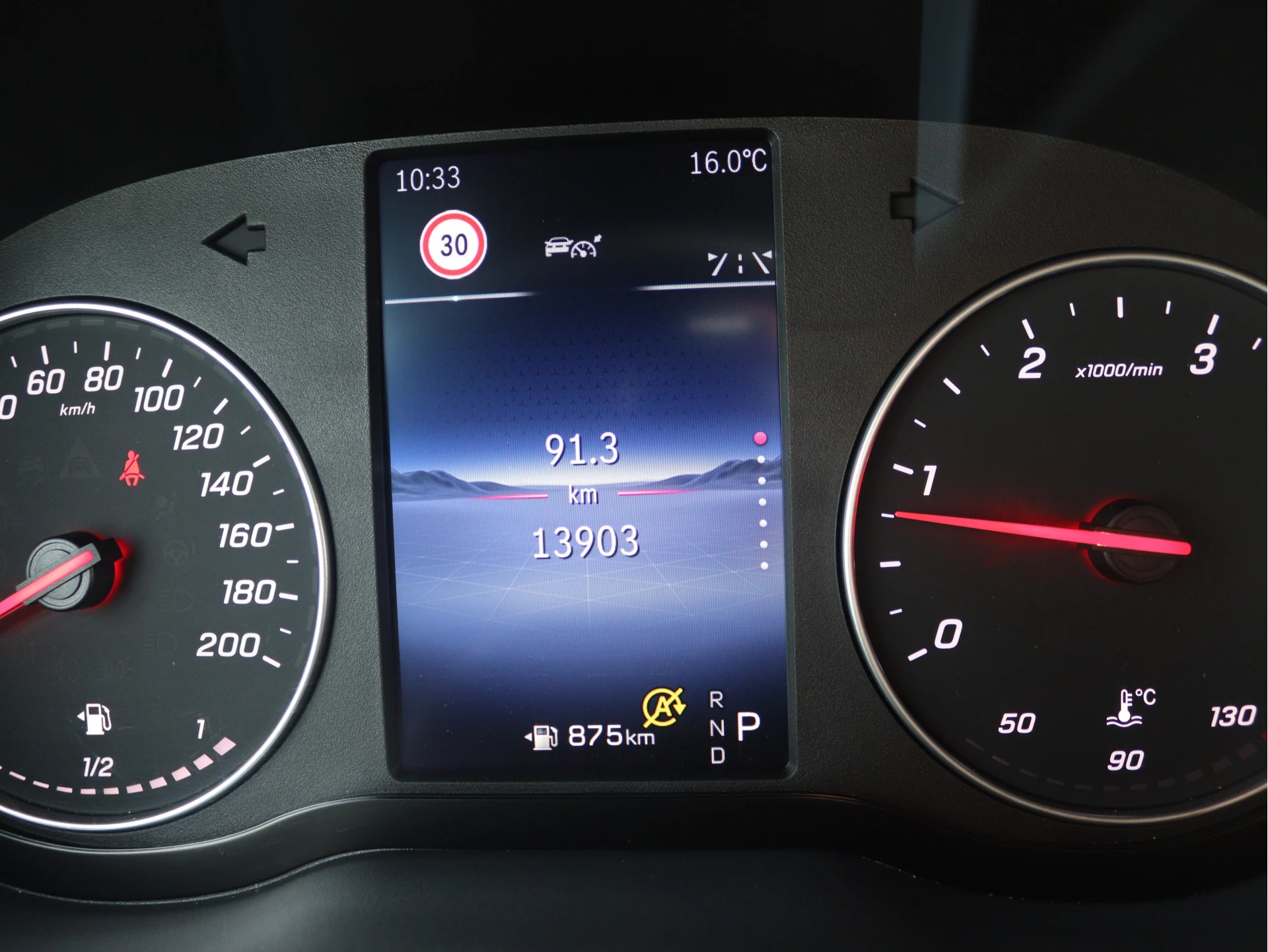 Mercedes-Benz-Sprinter-image-5