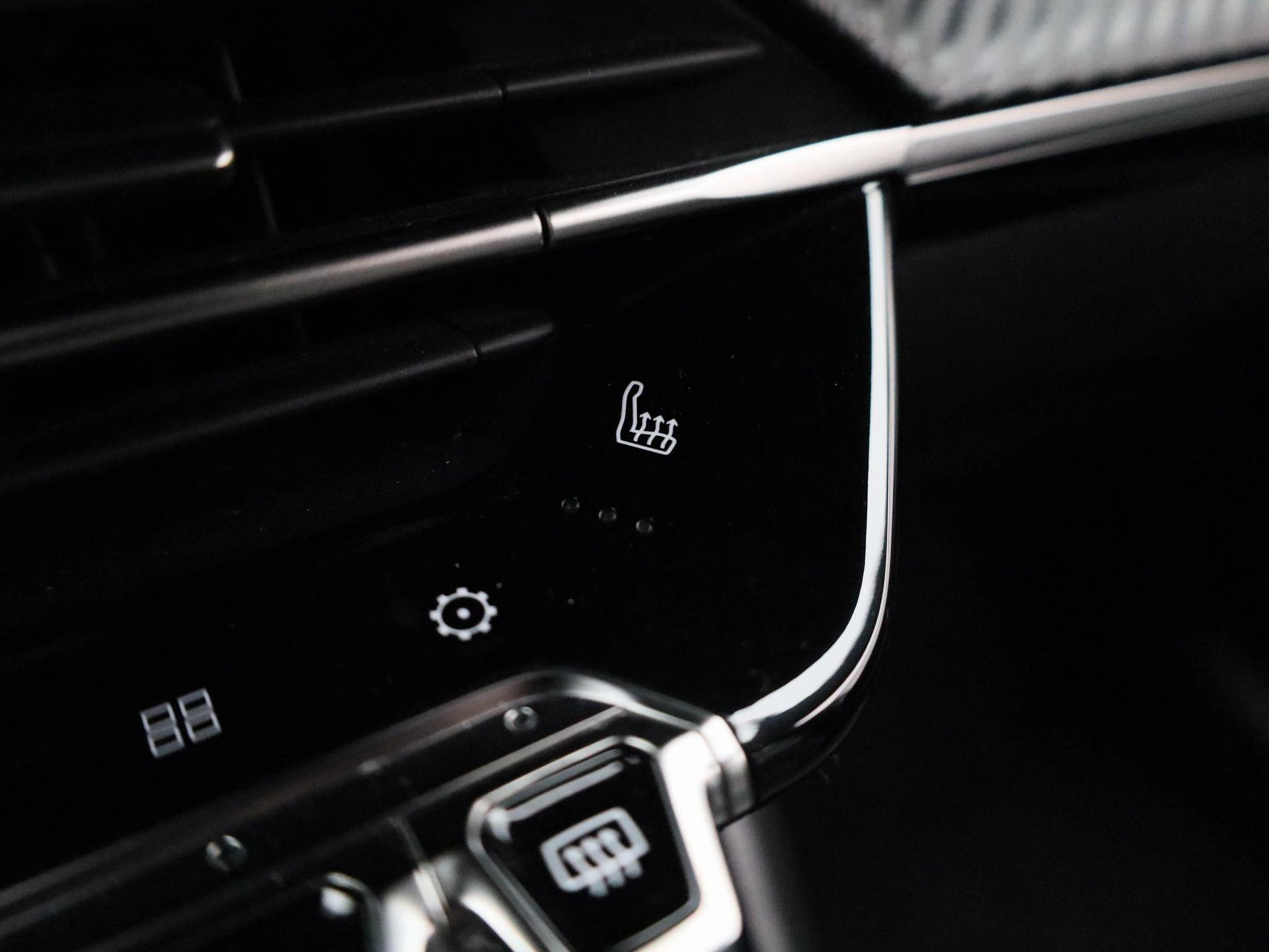 Peugeot-208-image-27