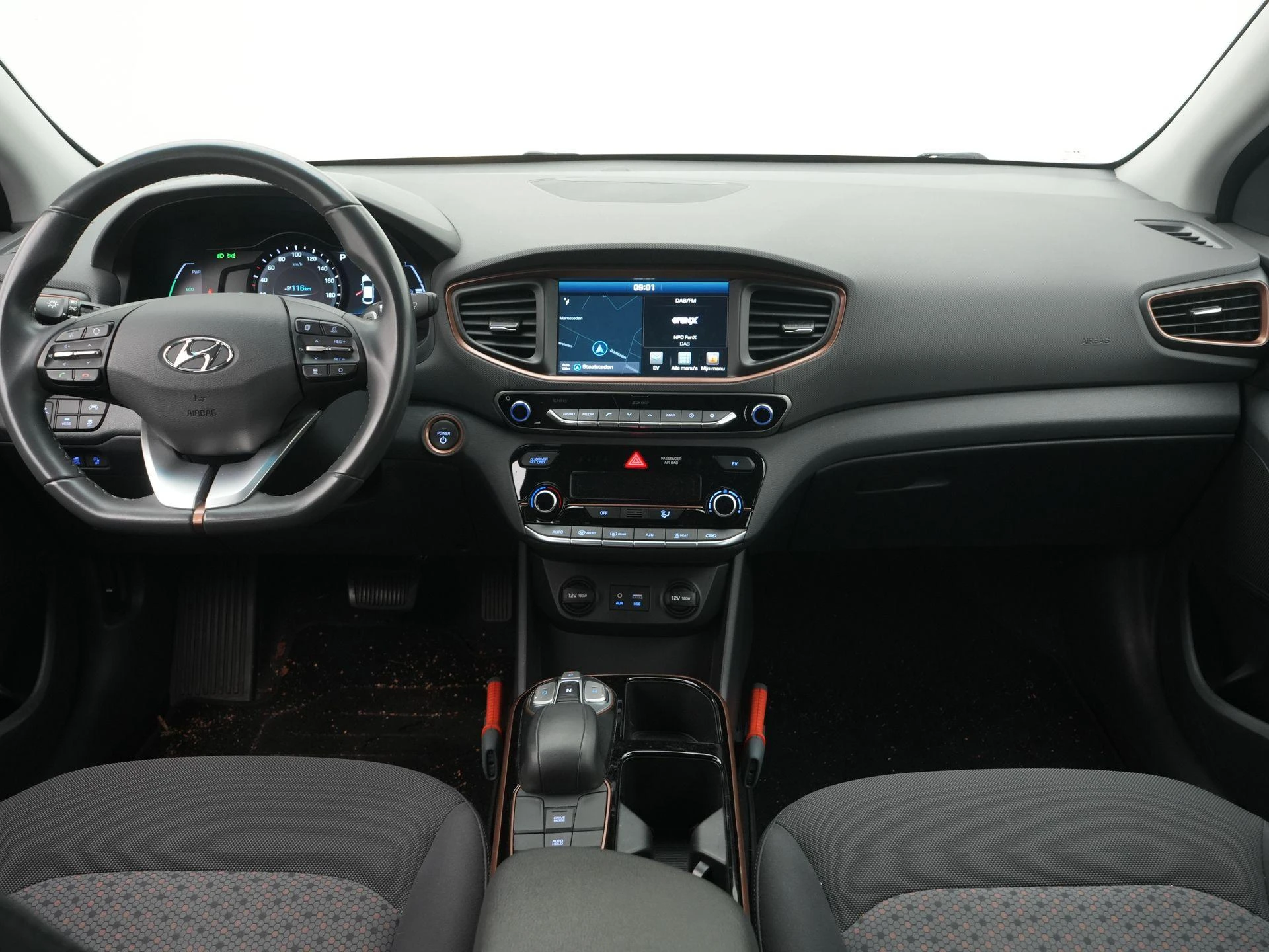 Hyundai-IONIQ-image-6