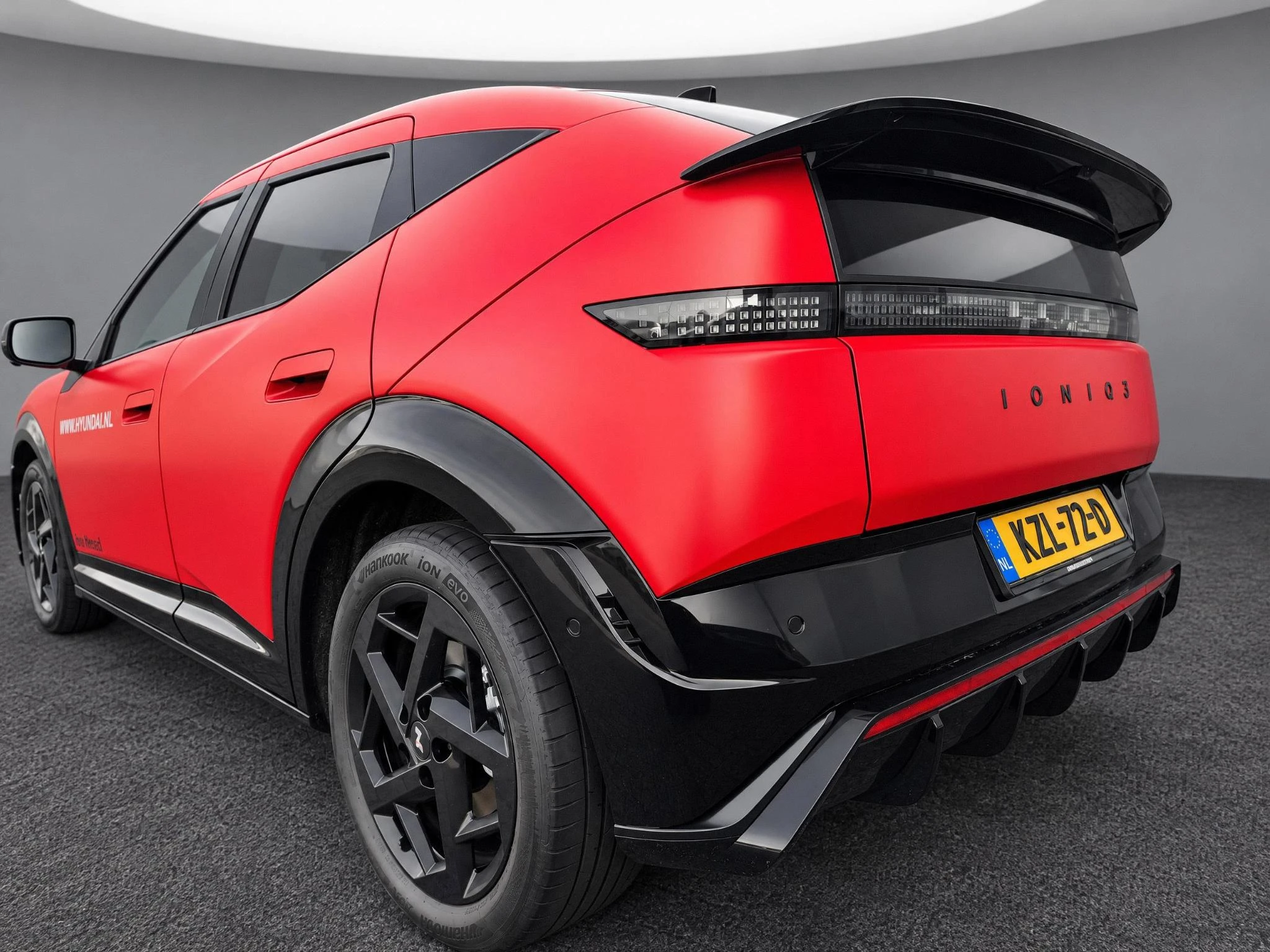 Hyundai-IONIQ 3-image-9
