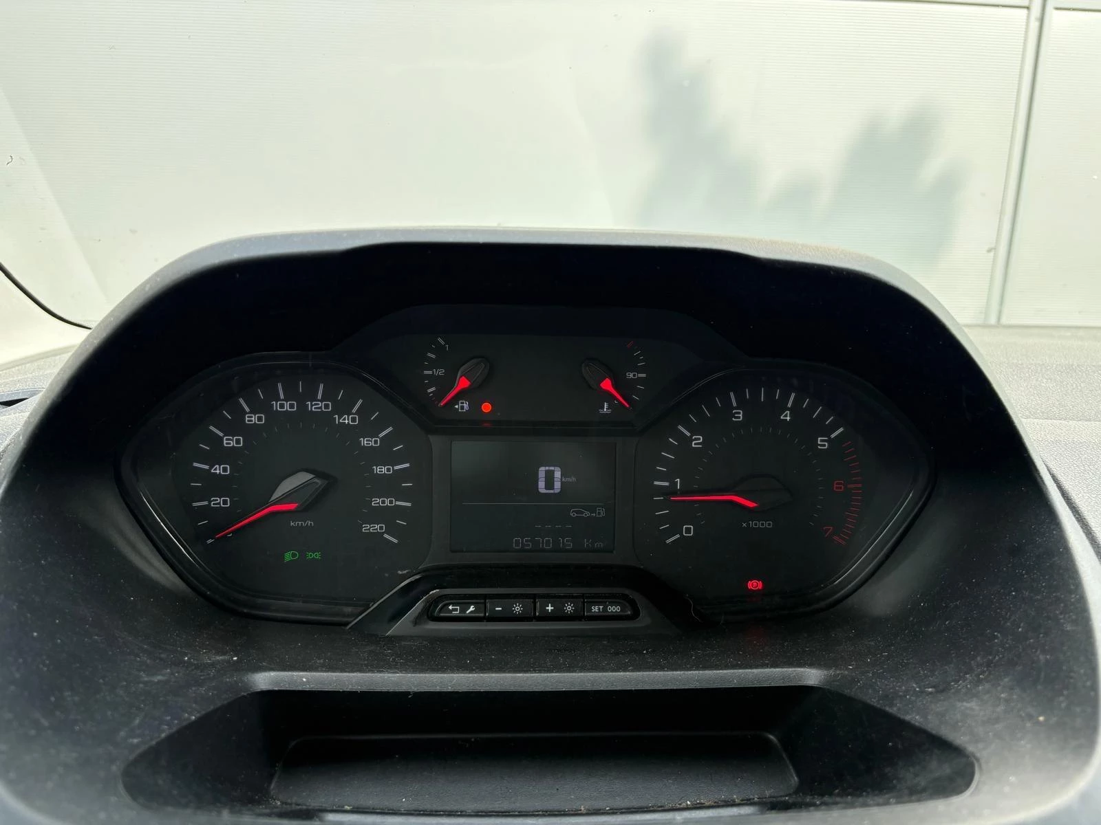 Peugeot-Partner-image-10