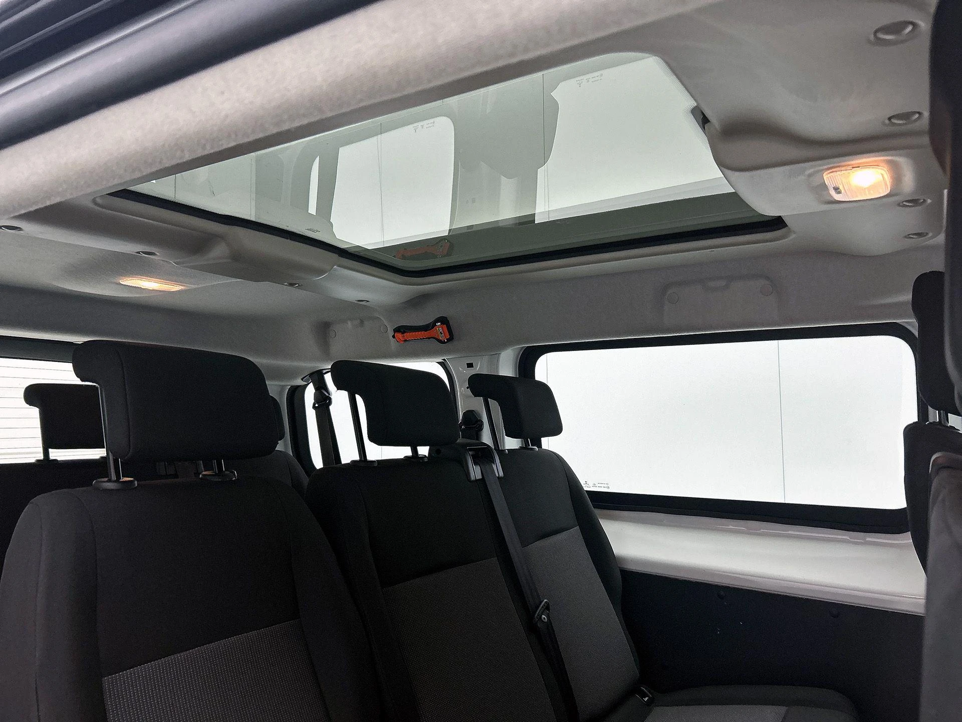 Opel-Vivaro-e-image-24