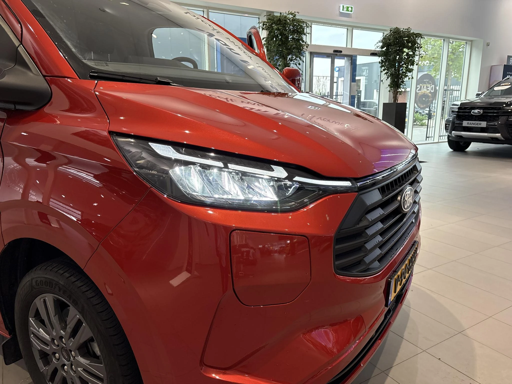 Ford-Transit Custom-image-23