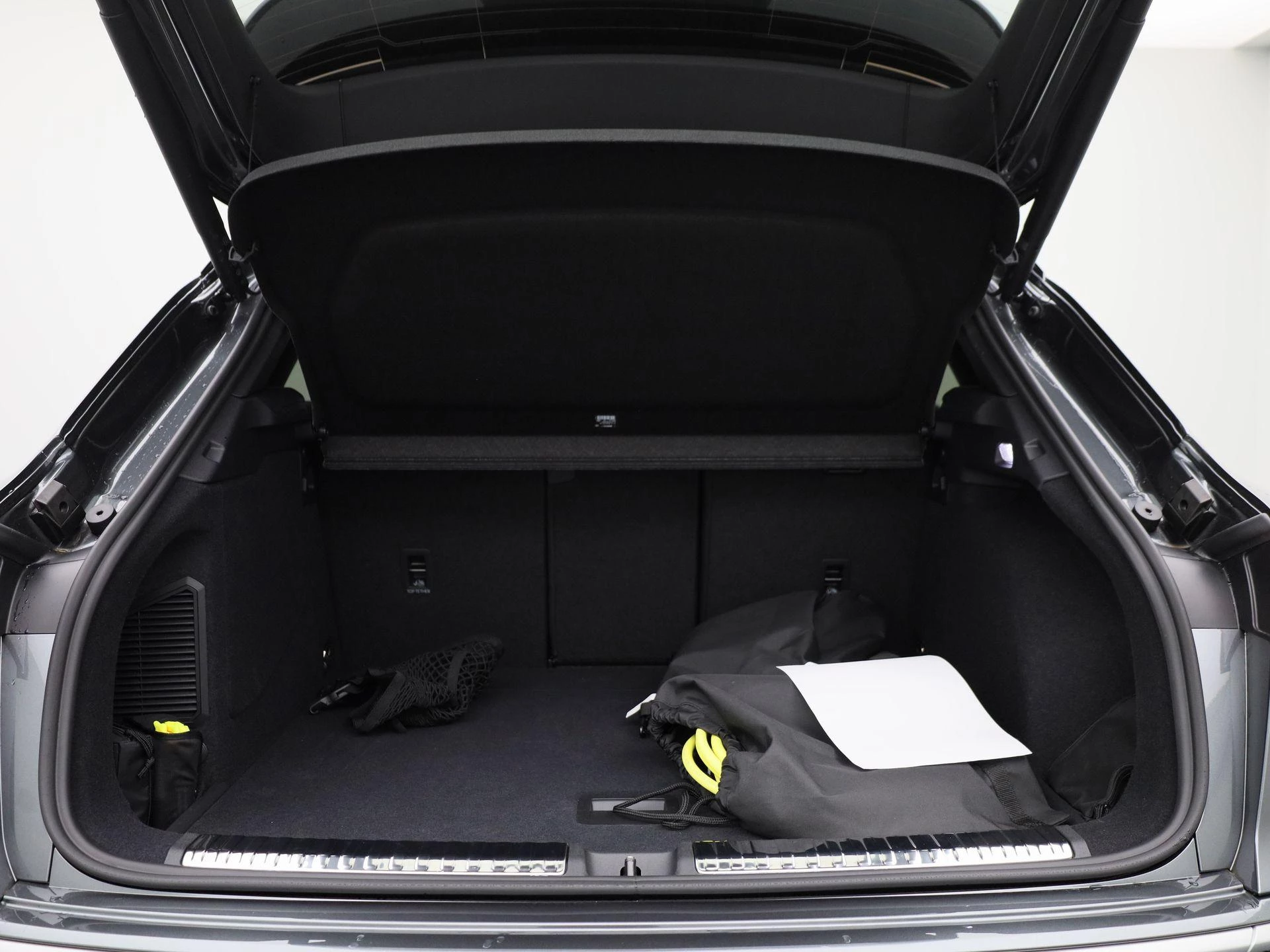 Audi-Q3-image-13