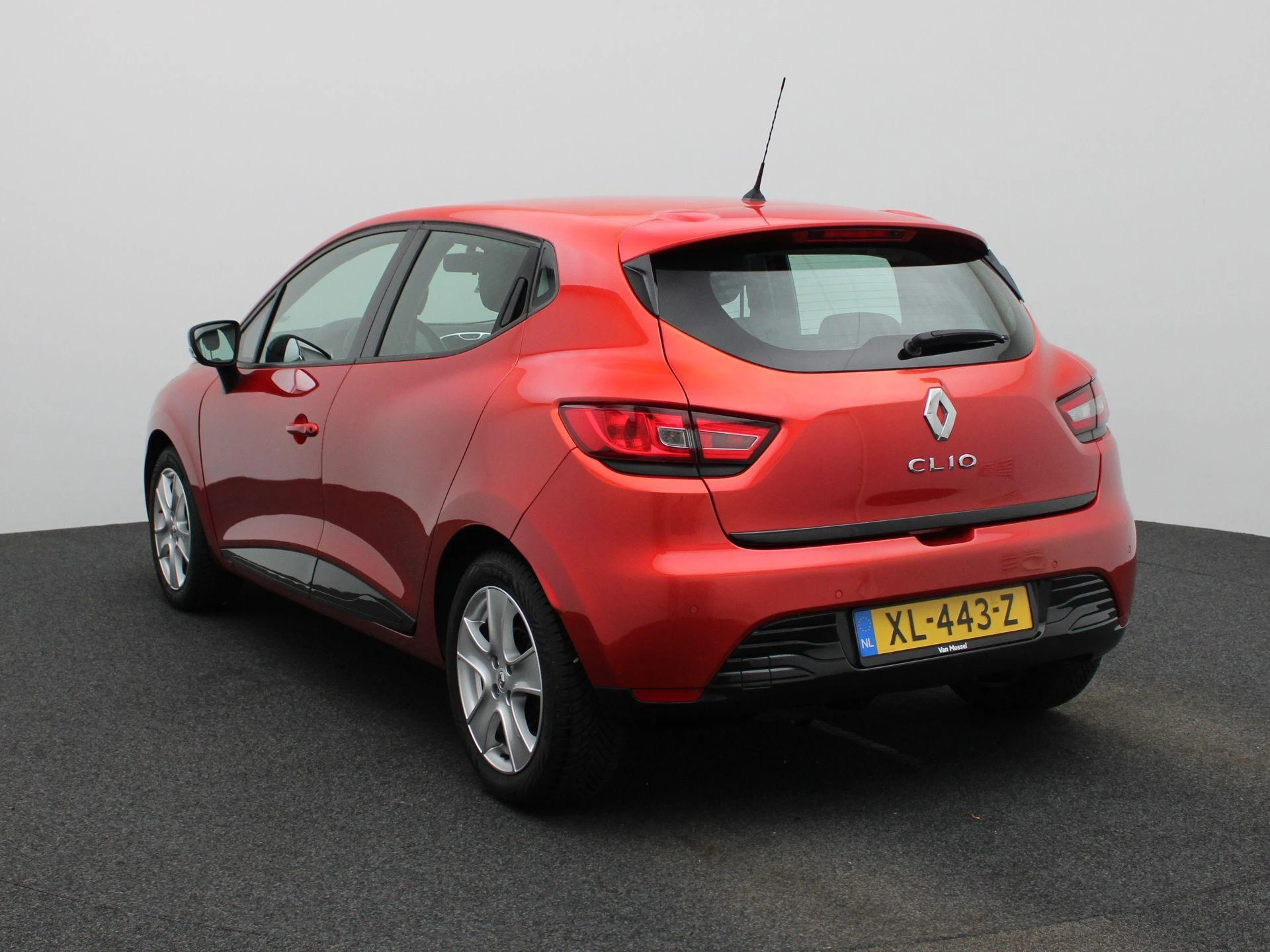 Renault-Clio-image-1